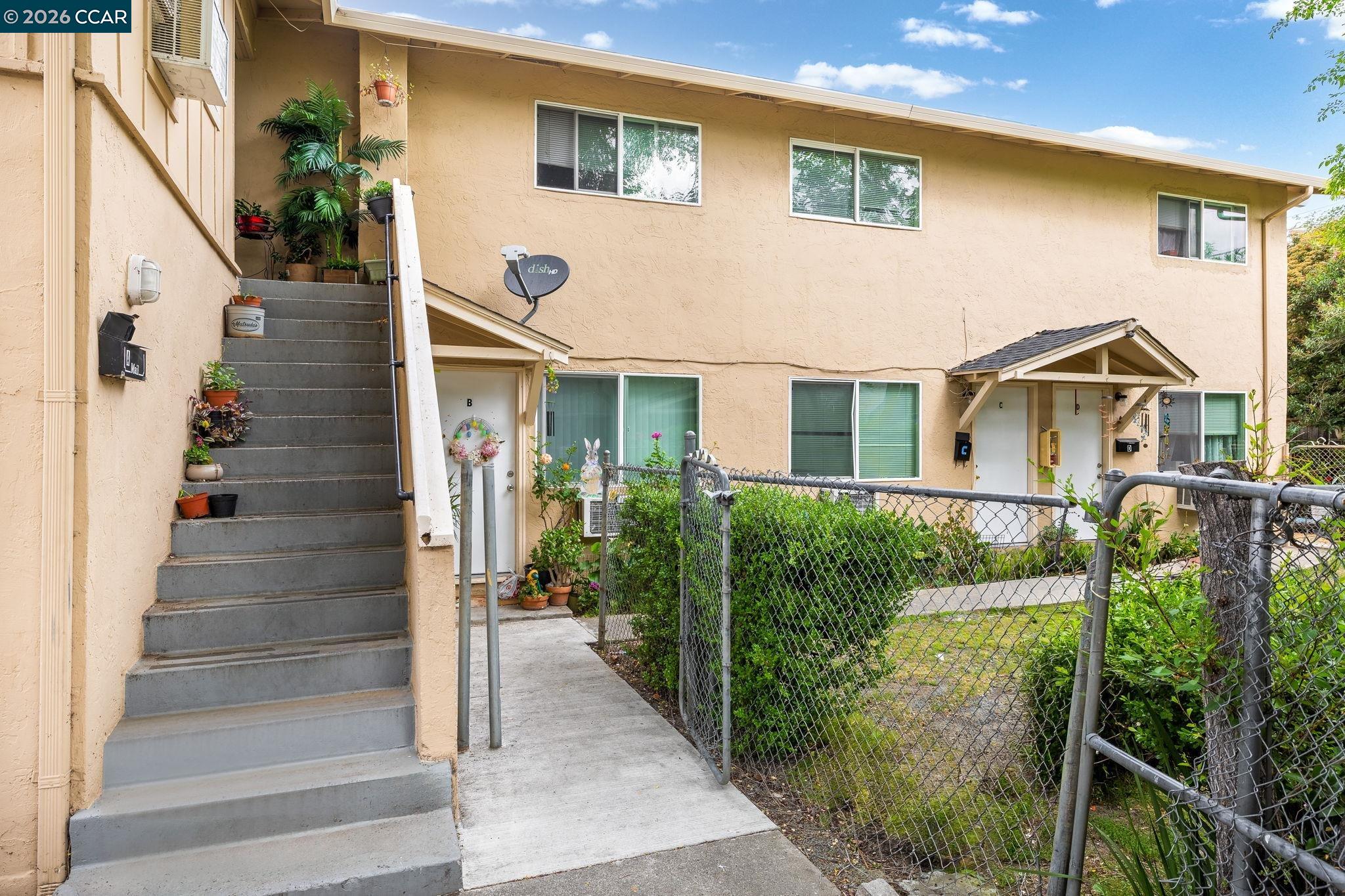 Detail Gallery Image 4 of 11 For 2561 Camara Cir, Concord,  CA 94520 - – Beds | – Baths