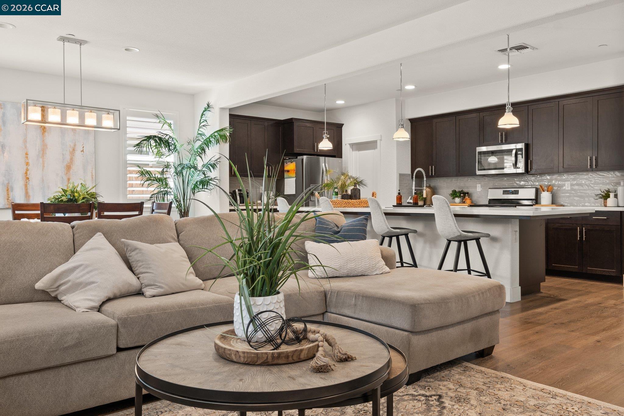 Detail Gallery Image 4 of 41 For 9078 Tradewinds Cir, Discovery Bay,  CA 94505 - 4 Beds | 3 Baths