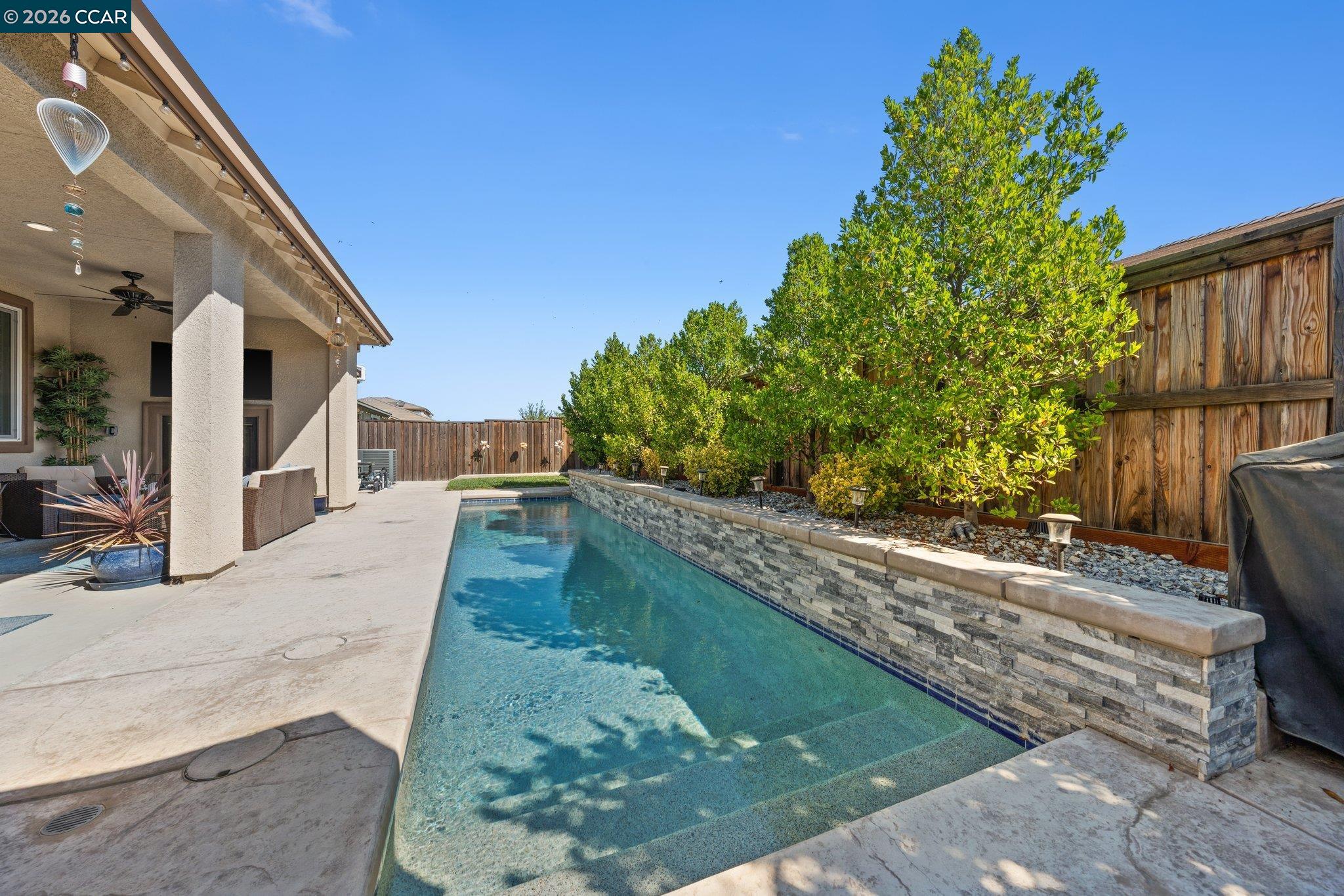 Detail Gallery Image 34 of 41 For 9078 Tradewinds Cir, Discovery Bay,  CA 94505 - 4 Beds | 3 Baths