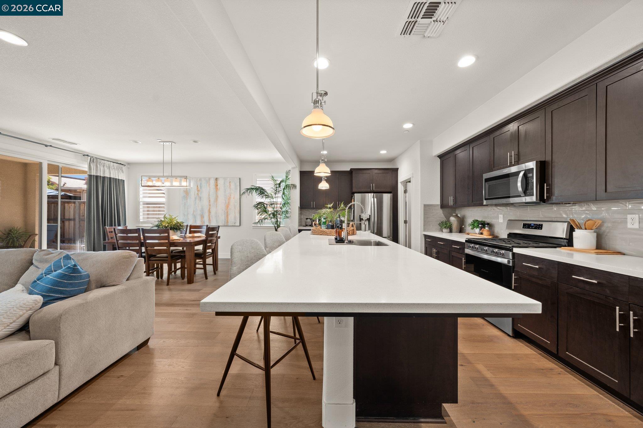 Detail Gallery Image 7 of 41 For 9078 Tradewinds Cir, Discovery Bay,  CA 94505 - 4 Beds | 3 Baths