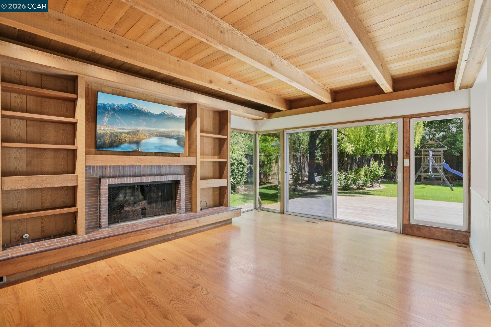 Detail Gallery Image 11 of 58 For 3394 Santa Maria Ct, Lafayette,  CA 94549 - 4 Beds | 3 Baths