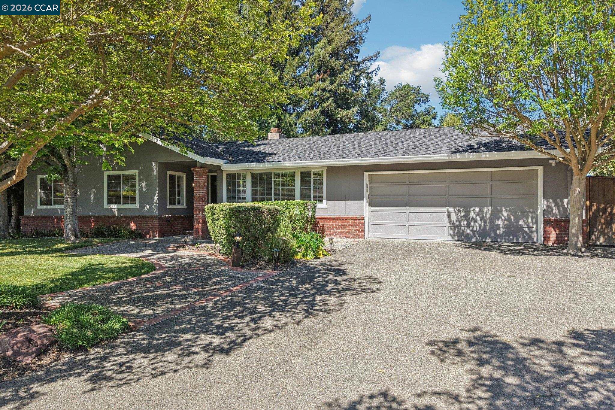 Detail Gallery Image 4 of 58 For 3394 Santa Maria Ct, Lafayette,  CA 94549 - 4 Beds | 3 Baths