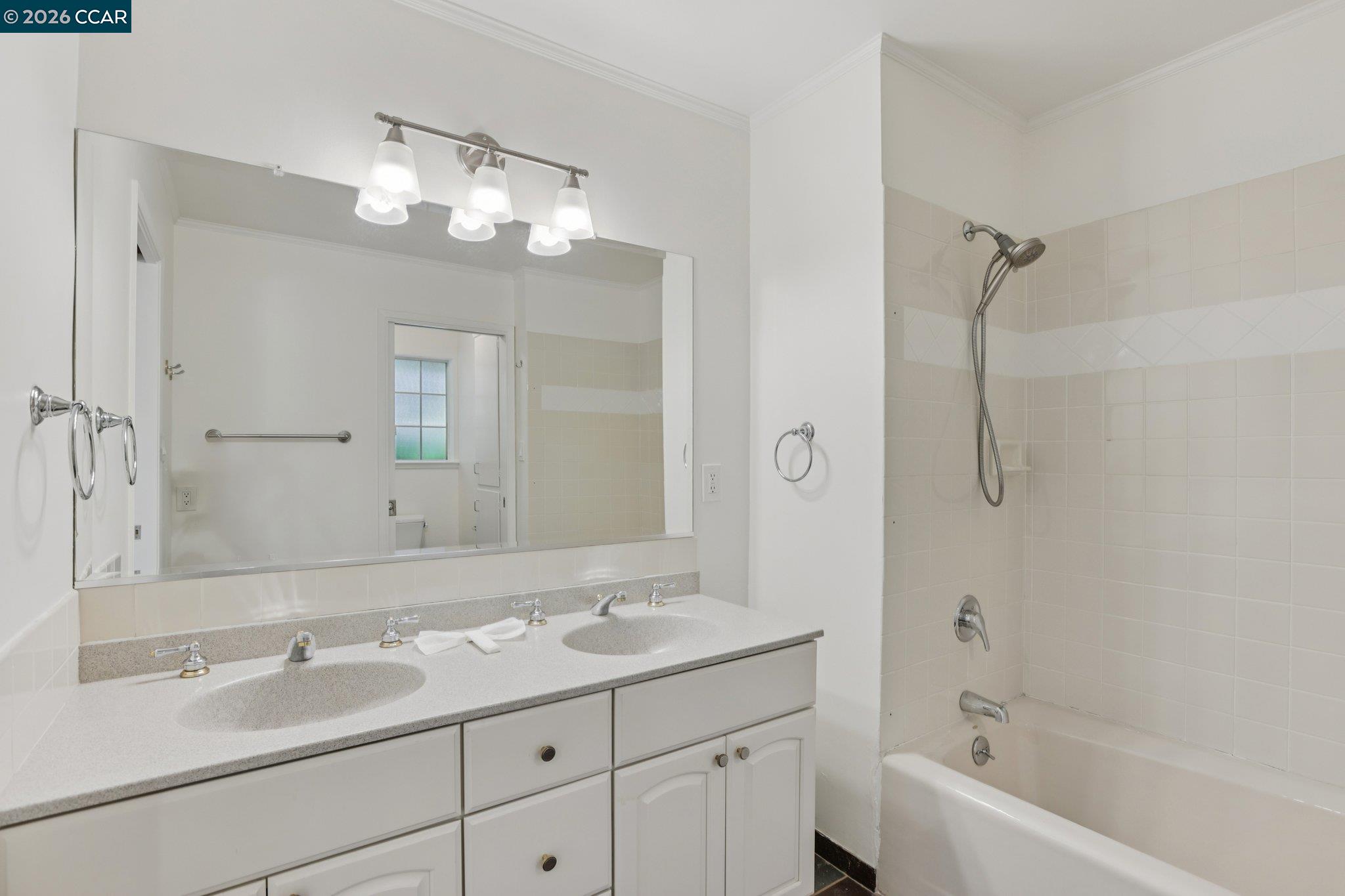 Detail Gallery Image 35 of 58 For 3394 Santa Maria Ct, Lafayette,  CA 94549 - 4 Beds | 3 Baths