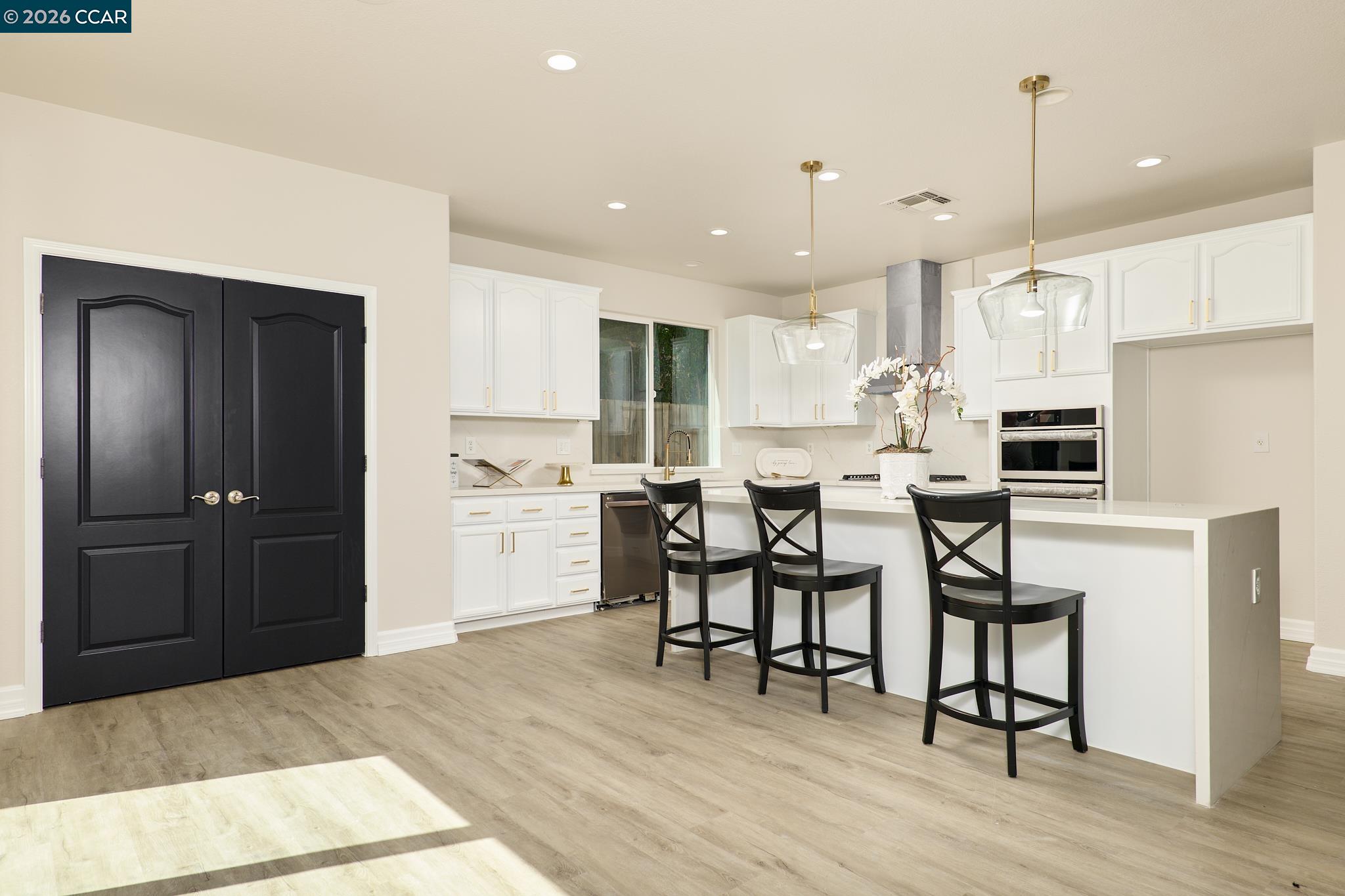 Detail Gallery Image 12 of 50 For 2323 Megan Dr, Oakley,  CA 94561 - 6 Beds | 4 Baths