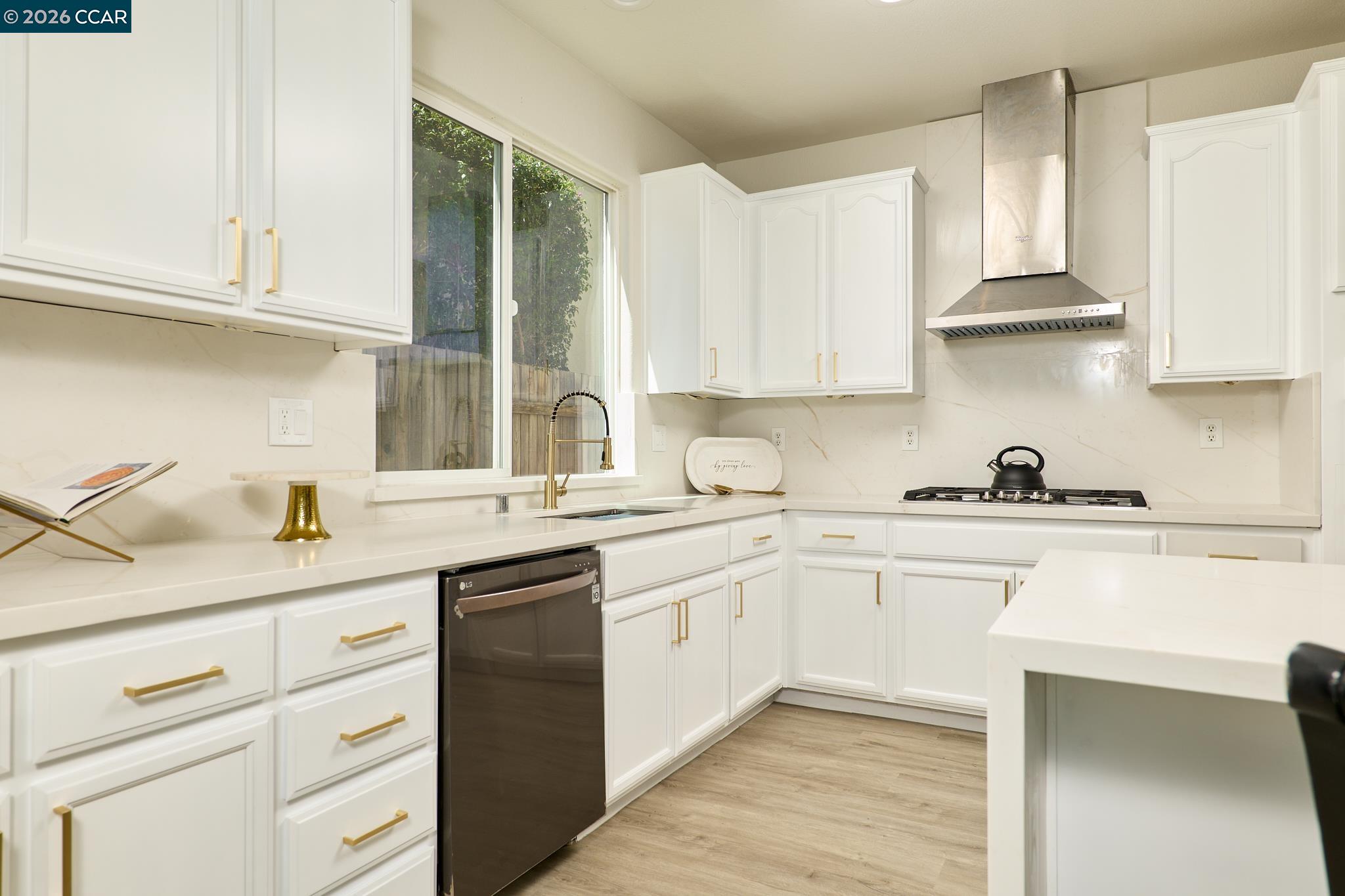 Detail Gallery Image 15 of 50 For 2323 Megan Dr, Oakley,  CA 94561 - 6 Beds | 4 Baths