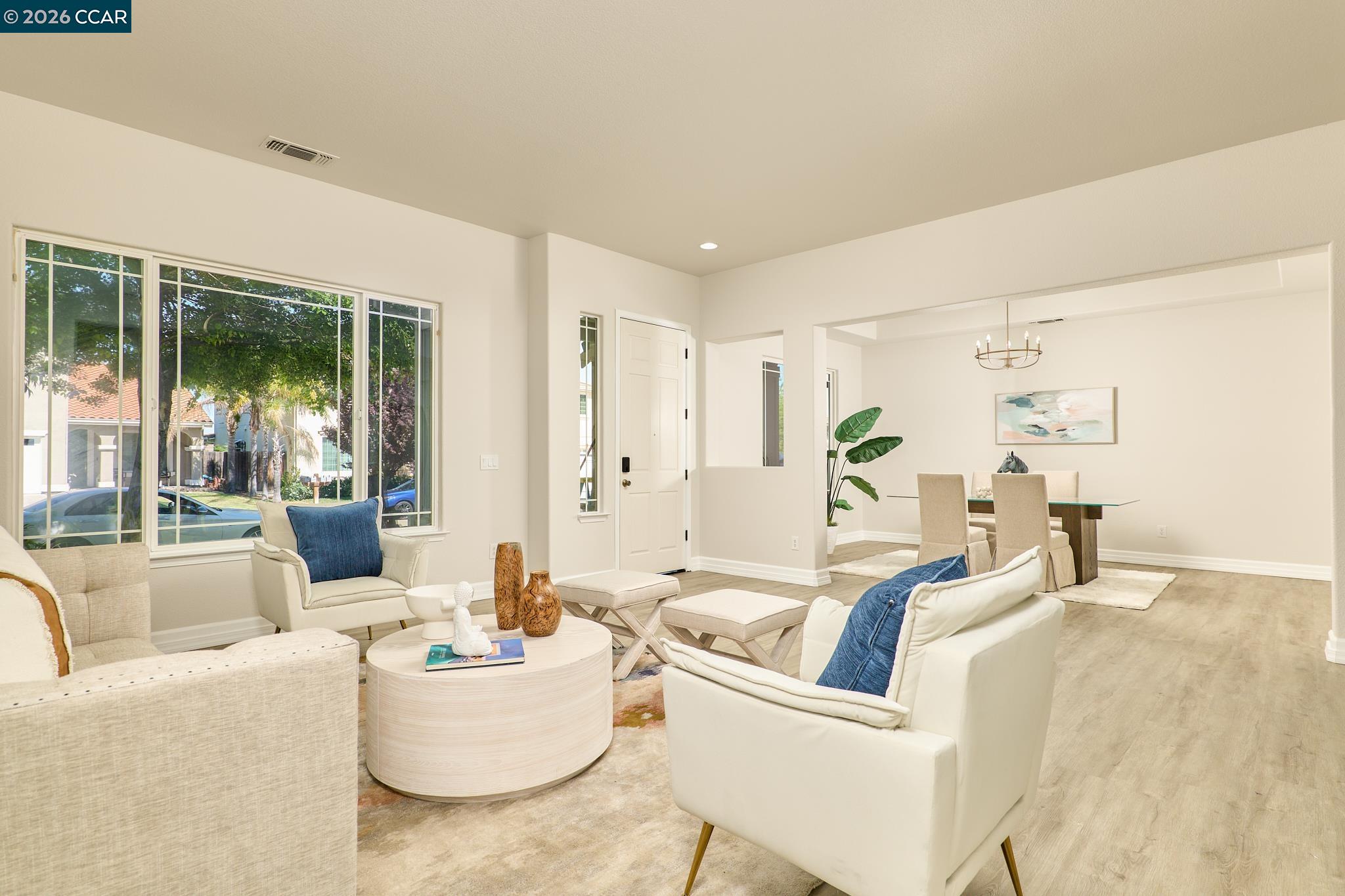 Detail Gallery Image 7 of 50 For 2323 Megan Dr, Oakley,  CA 94561 - 6 Beds | 4 Baths