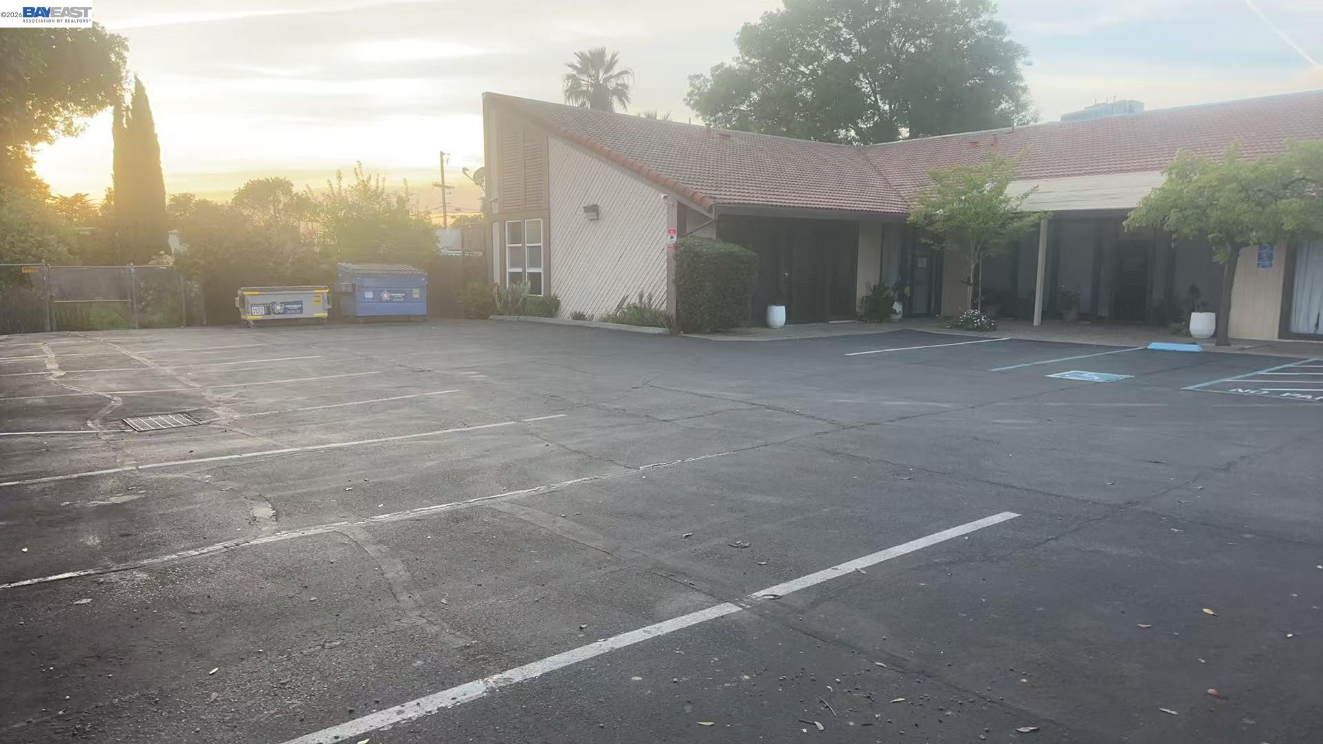 Detail Gallery Image 11 of 12 For 1710 Linda Dr, Pleasant Hill,  CA 94523 - – Beds | – Baths