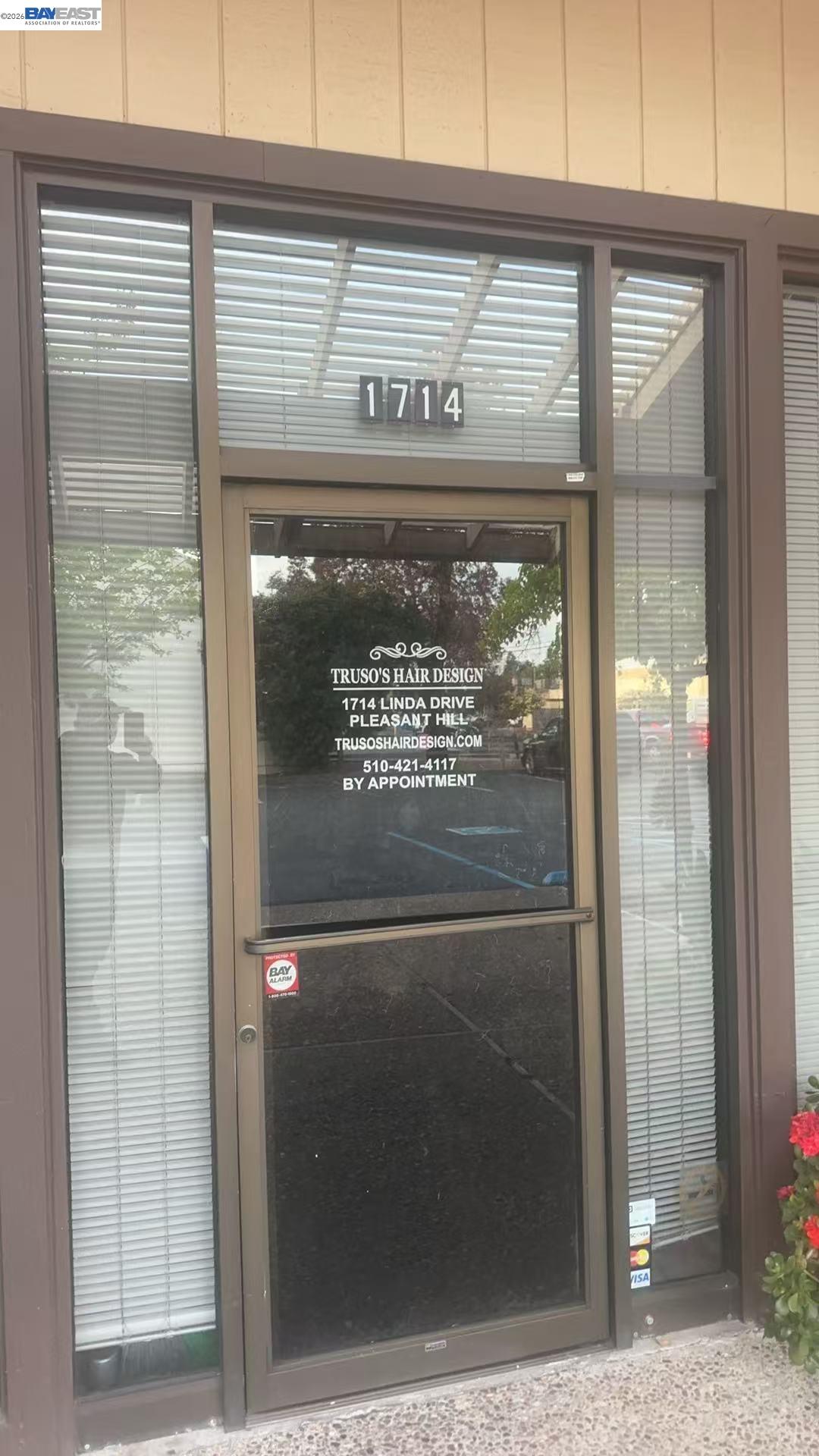 Detail Gallery Image 4 of 12 For 1710 Linda Dr, Pleasant Hill,  CA 94523 - – Beds | – Baths