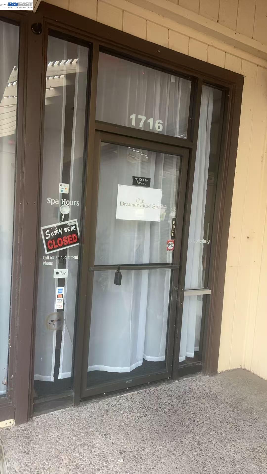 Detail Gallery Image 5 of 12 For 1710 Linda Dr, Pleasant Hill,  CA 94523 - – Beds | – Baths