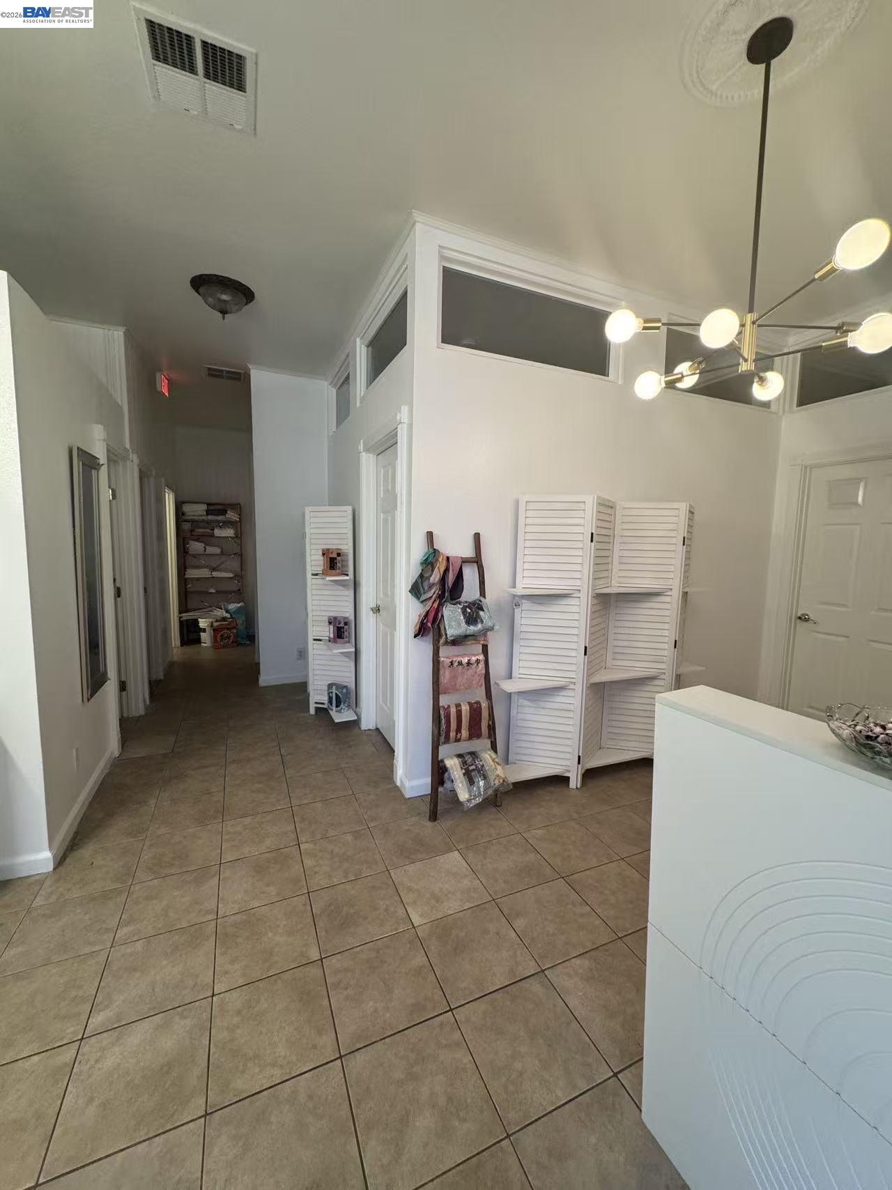 Detail Gallery Image 8 of 12 For 1710 Linda Dr, Pleasant Hill,  CA 94523 - – Beds | – Baths