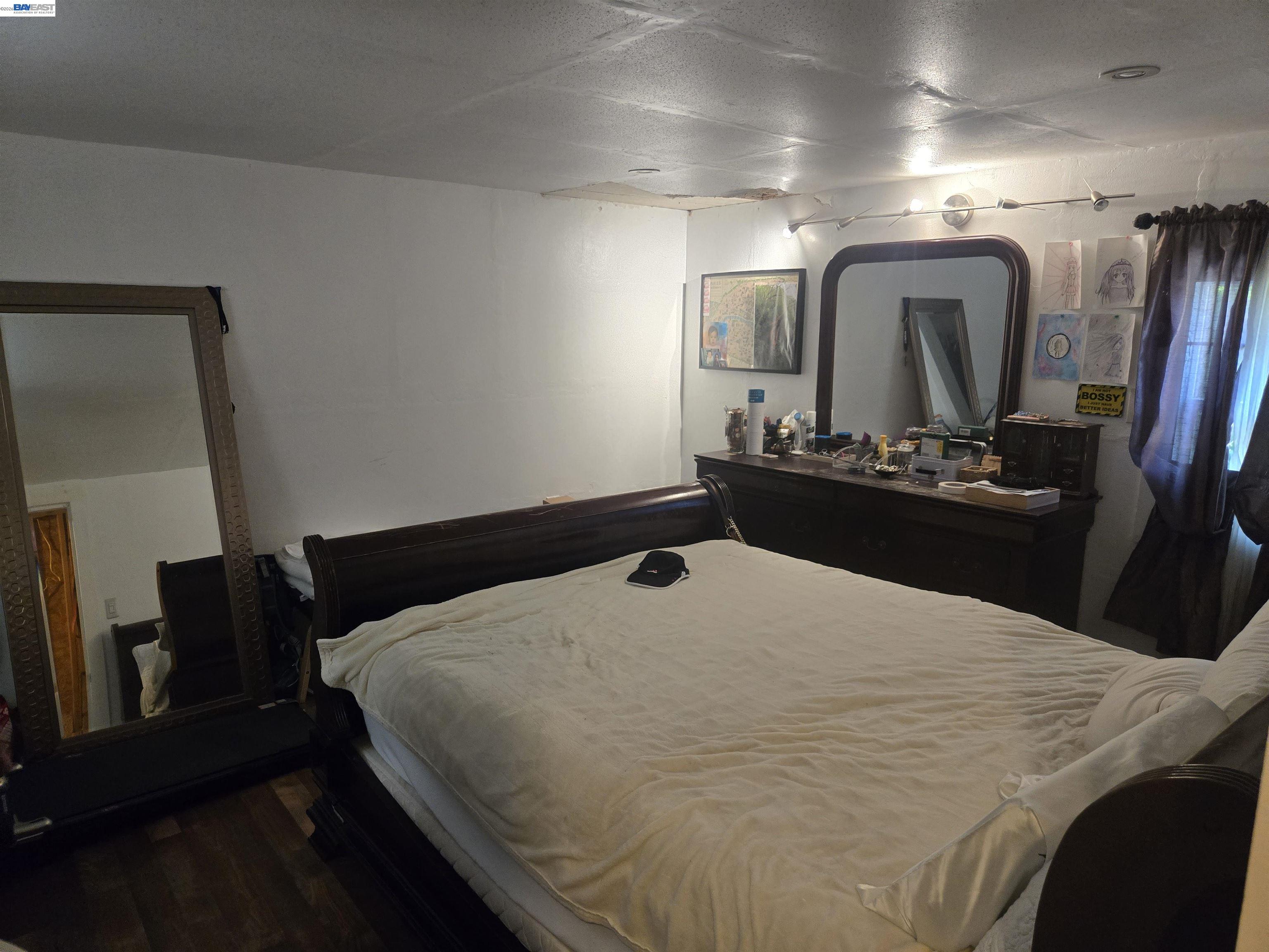 Detail Gallery Image 15 of 29 For 1345 53rd Ave, Oakland,  CA 94601 - 2 Beds | 2 Baths