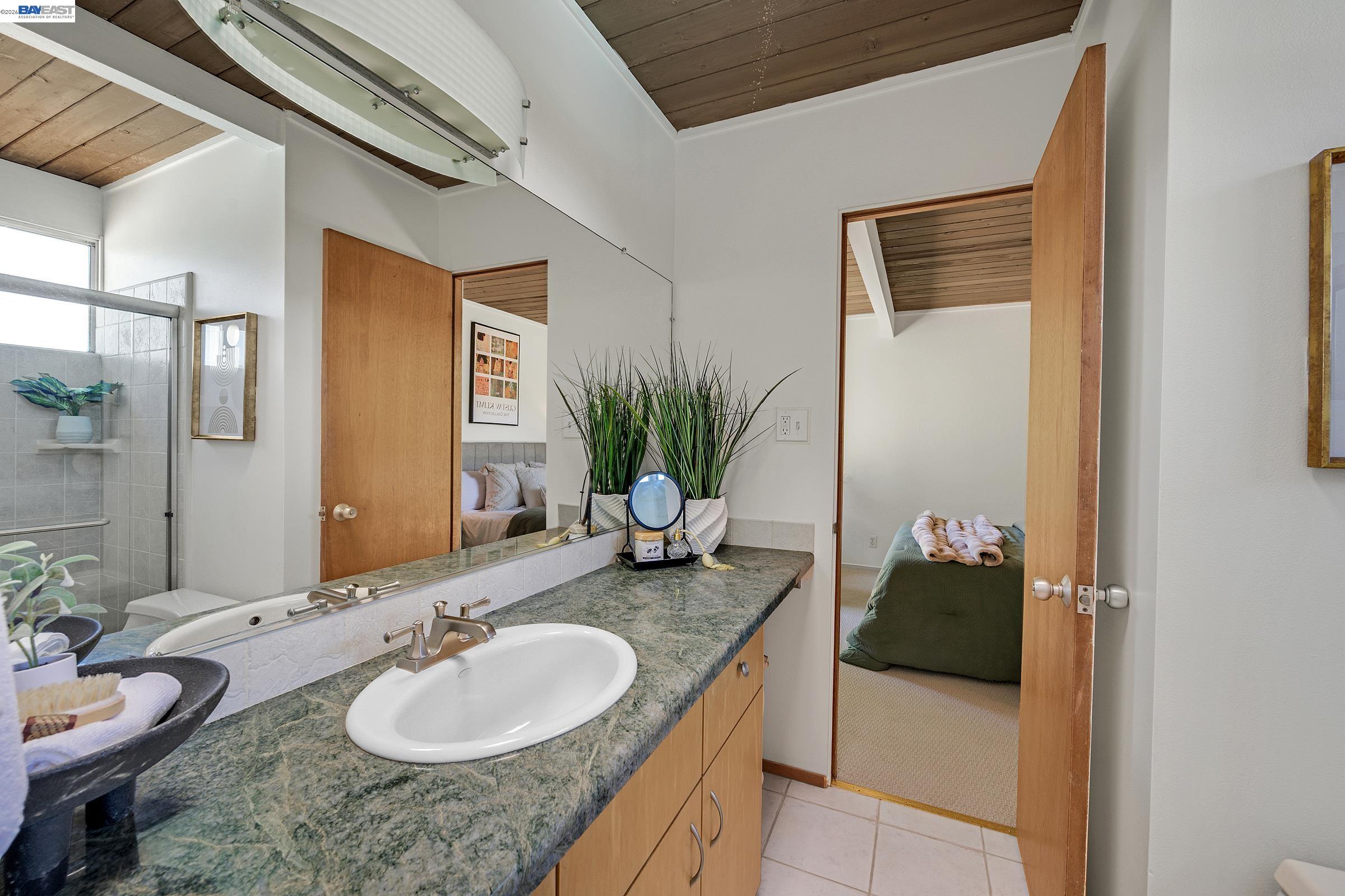 5354 Greenridge Rd, Castro Valley, CA, 94552