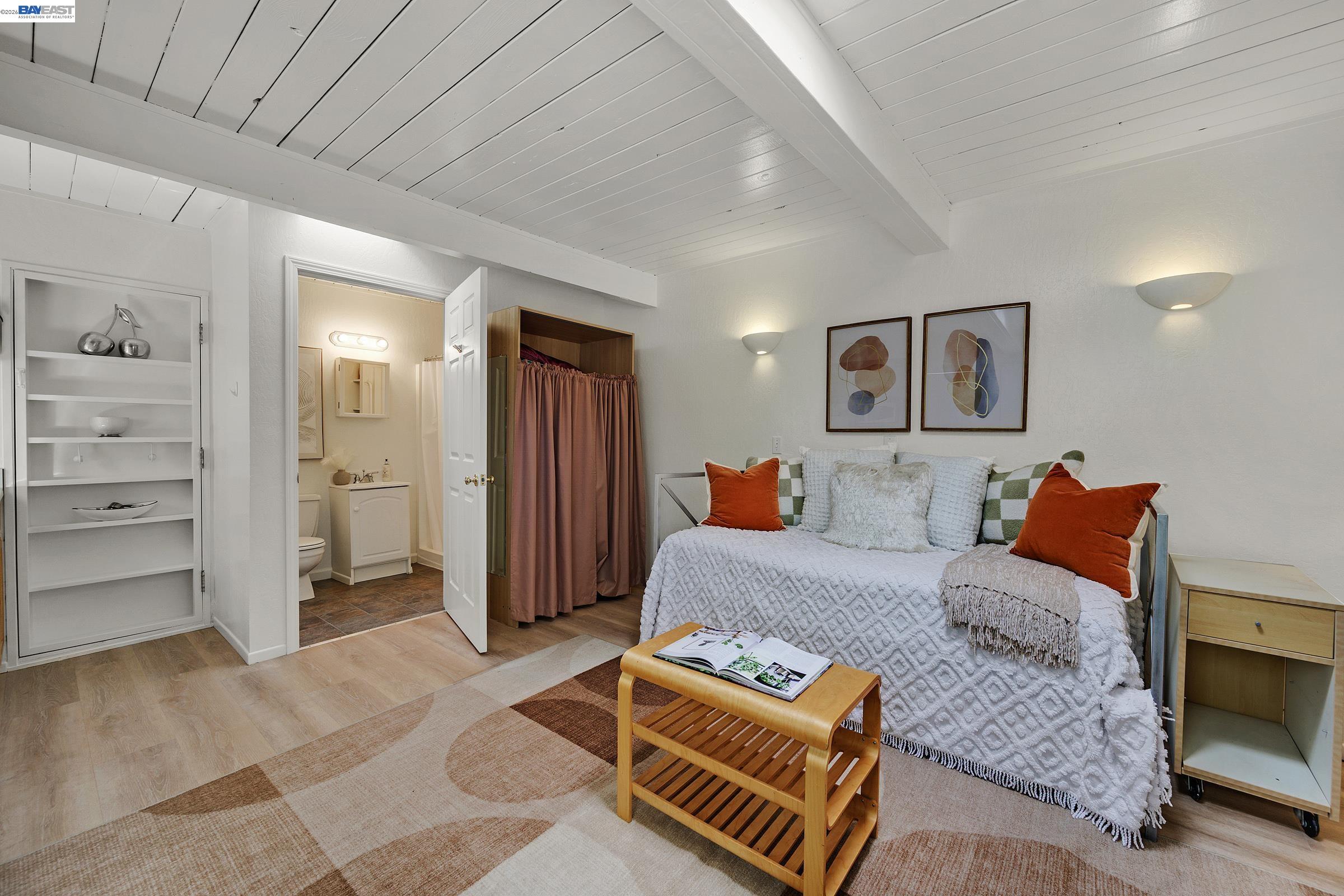 5354 Greenridge Rd, Castro Valley, CA, 94552