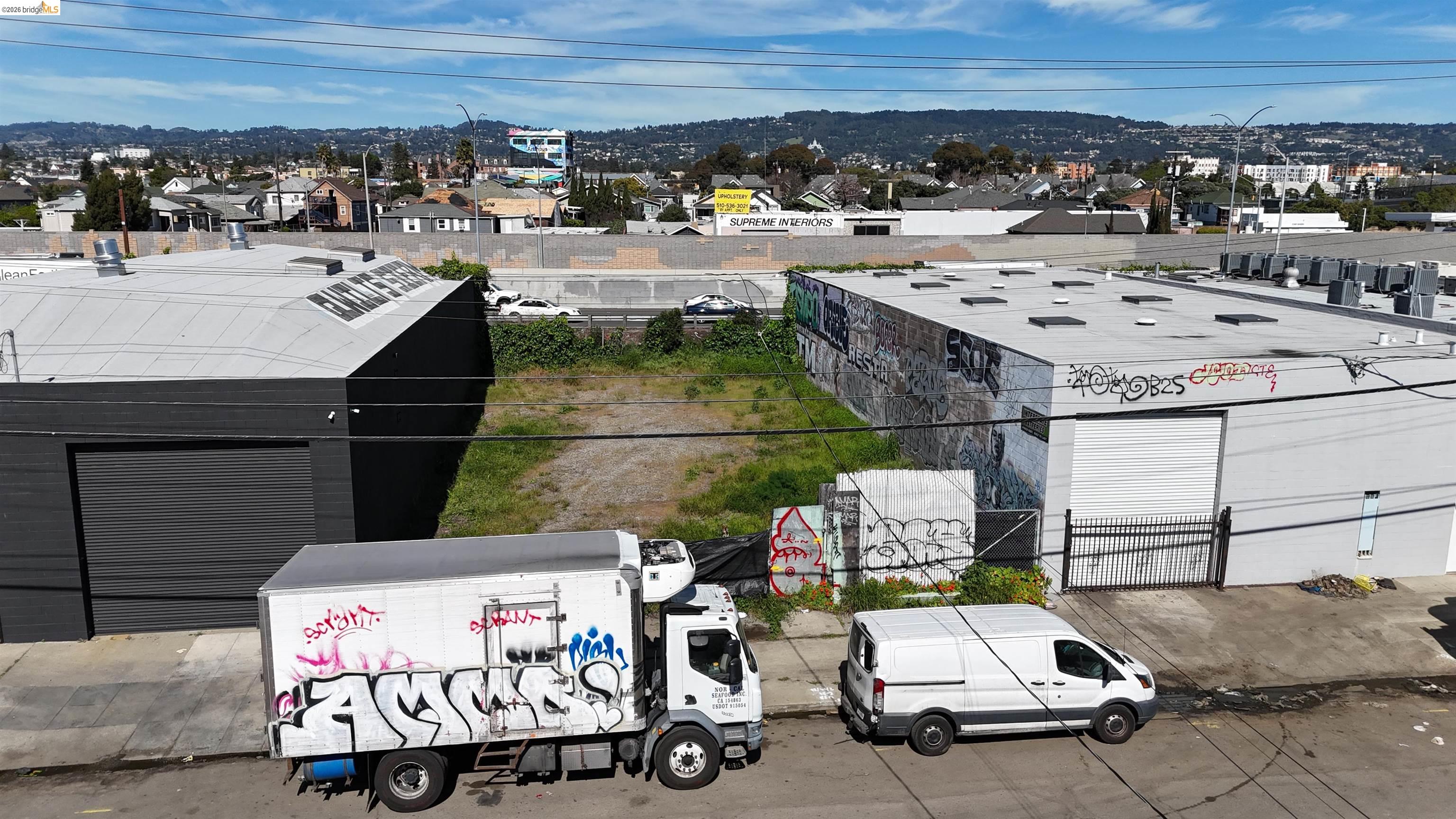 Detail Gallery Image 6 of 13 For 2754 E 7th St, Oakland,  CA 94601 - – Beds | – Baths