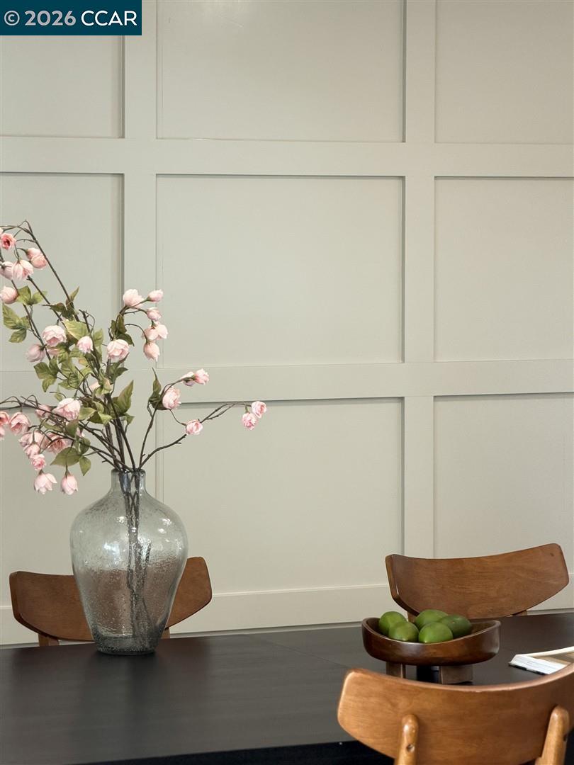 Detail Gallery Image 13 of 60 For 2419 Hill View Ln, Pinole,  CA 94564 - 5 Beds | 2/1 Baths