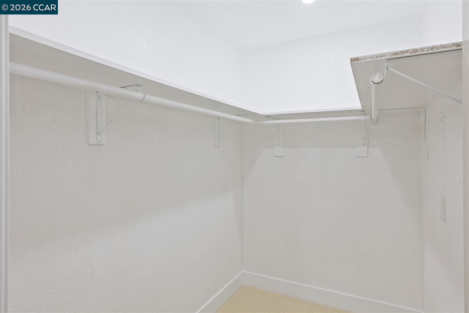 Detail Gallery Image 33 of 60 For 2419 Hill View Ln, Pinole,  CA 94564 - 5 Beds | 2/1 Baths