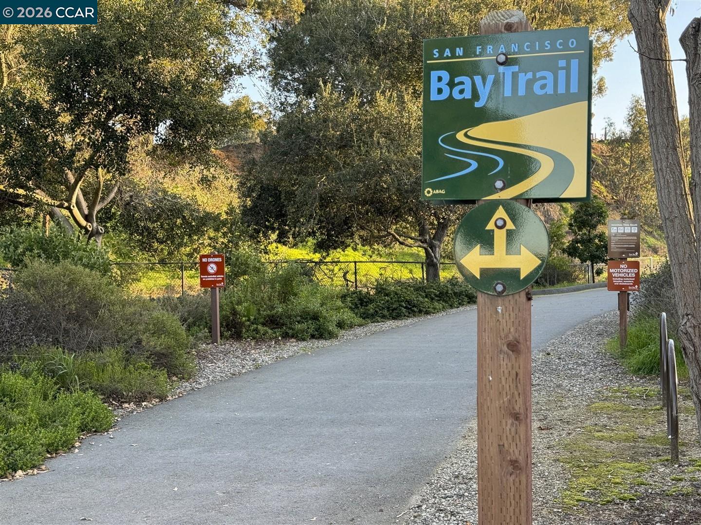 Detail Gallery Image 50 of 60 For 2419 Hill View Ln, Pinole,  CA 94564 - 5 Beds | 2/1 Baths