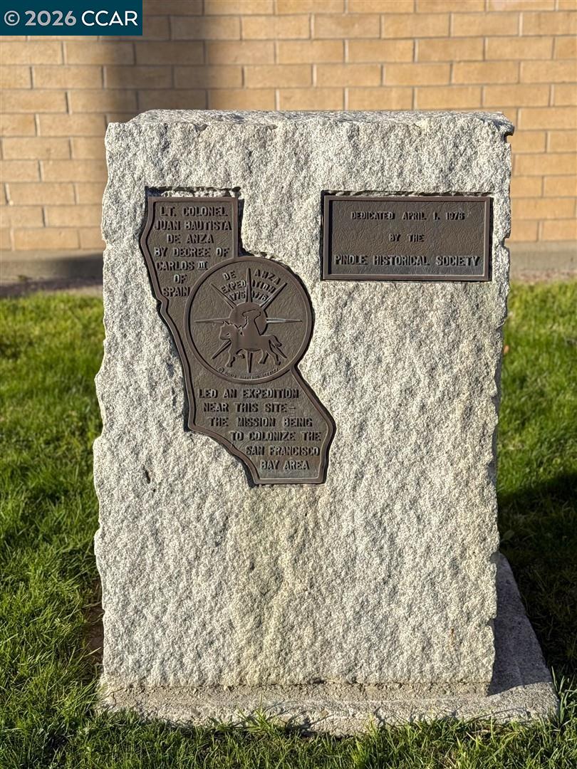 Detail Gallery Image 56 of 60 For 2419 Hill View Ln, Pinole,  CA 94564 - 5 Beds | 2/1 Baths