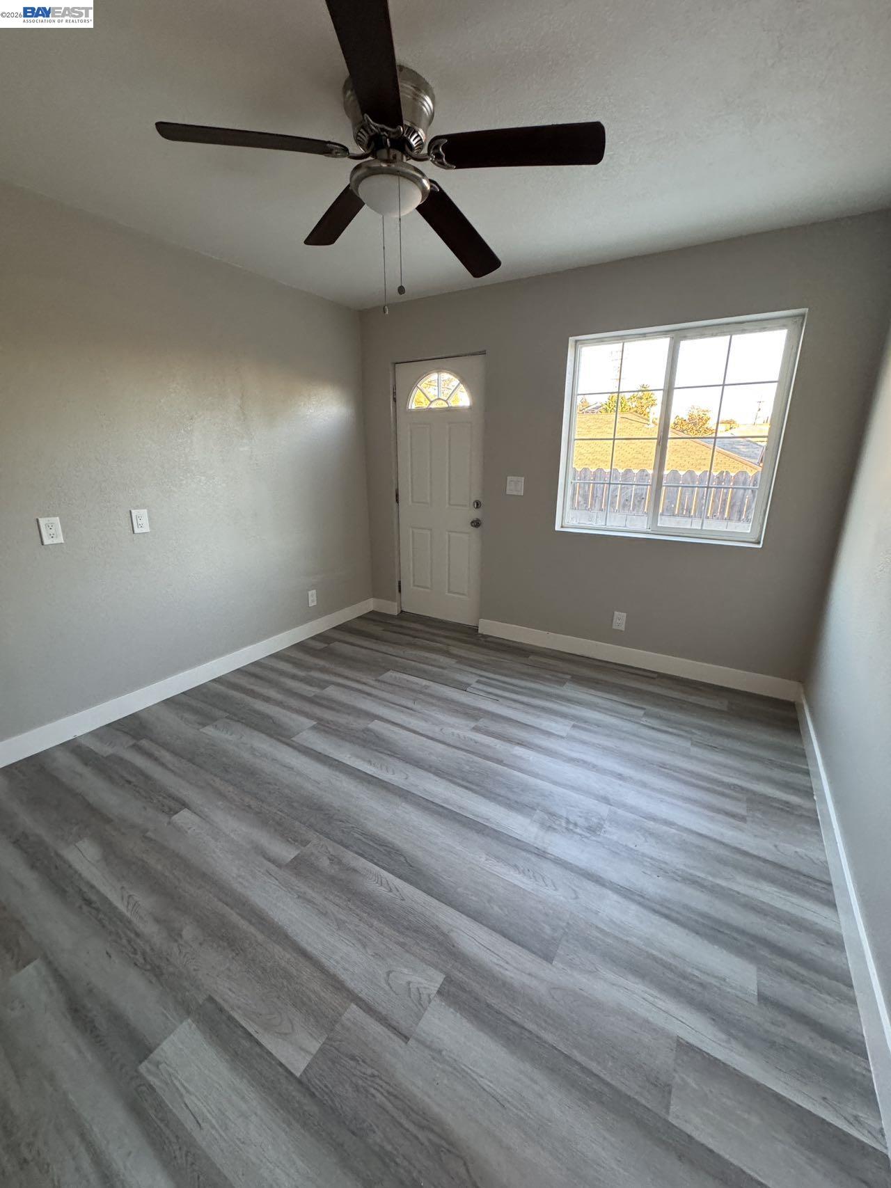 Detail Gallery Image 42 of 52 For 2102 Overhill Rd, Concord,  CA 94520 - 6 Beds | 3 Baths