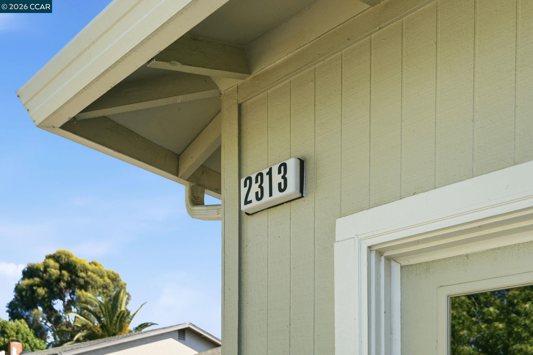 Detail Gallery Image 4 of 41 For 2313 Panoramic Dr, Concord,  CA 94520 - 4 Beds | 2 Baths