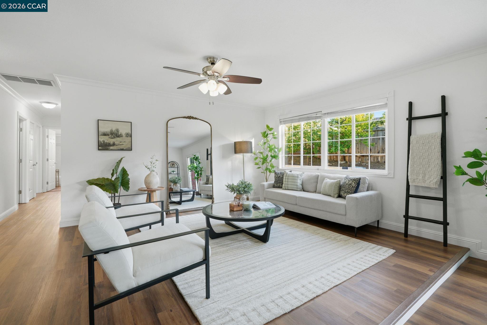 Detail Gallery Image 8 of 41 For 2313 Panoramic Dr, Concord,  CA 94520 - 4 Beds | 2 Baths