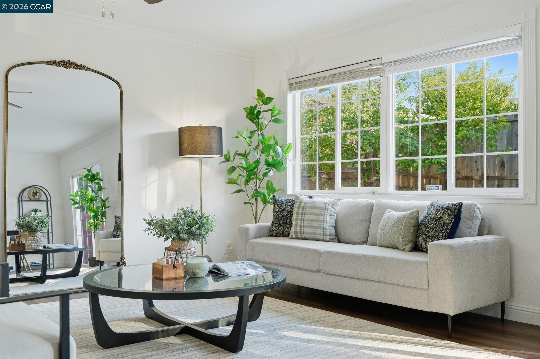 Detail Gallery Image 10 of 41 For 2313 Panoramic Dr, Concord,  CA 94520 - 4 Beds | 2 Baths