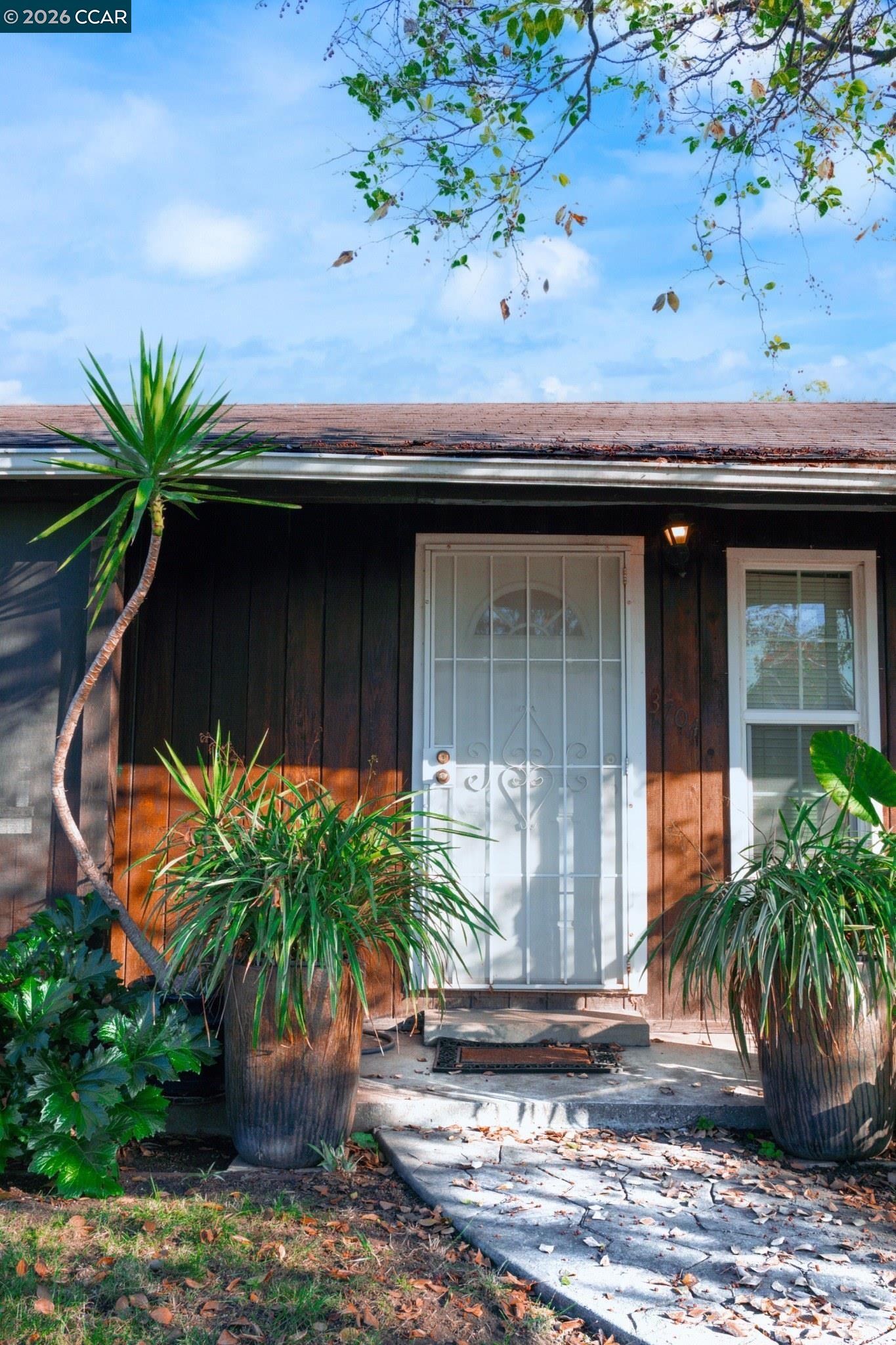 Detail Gallery Image 4 of 42 For 3704 San Rafael, Stockton,  CA 95204 - 2 Beds | 1 Baths