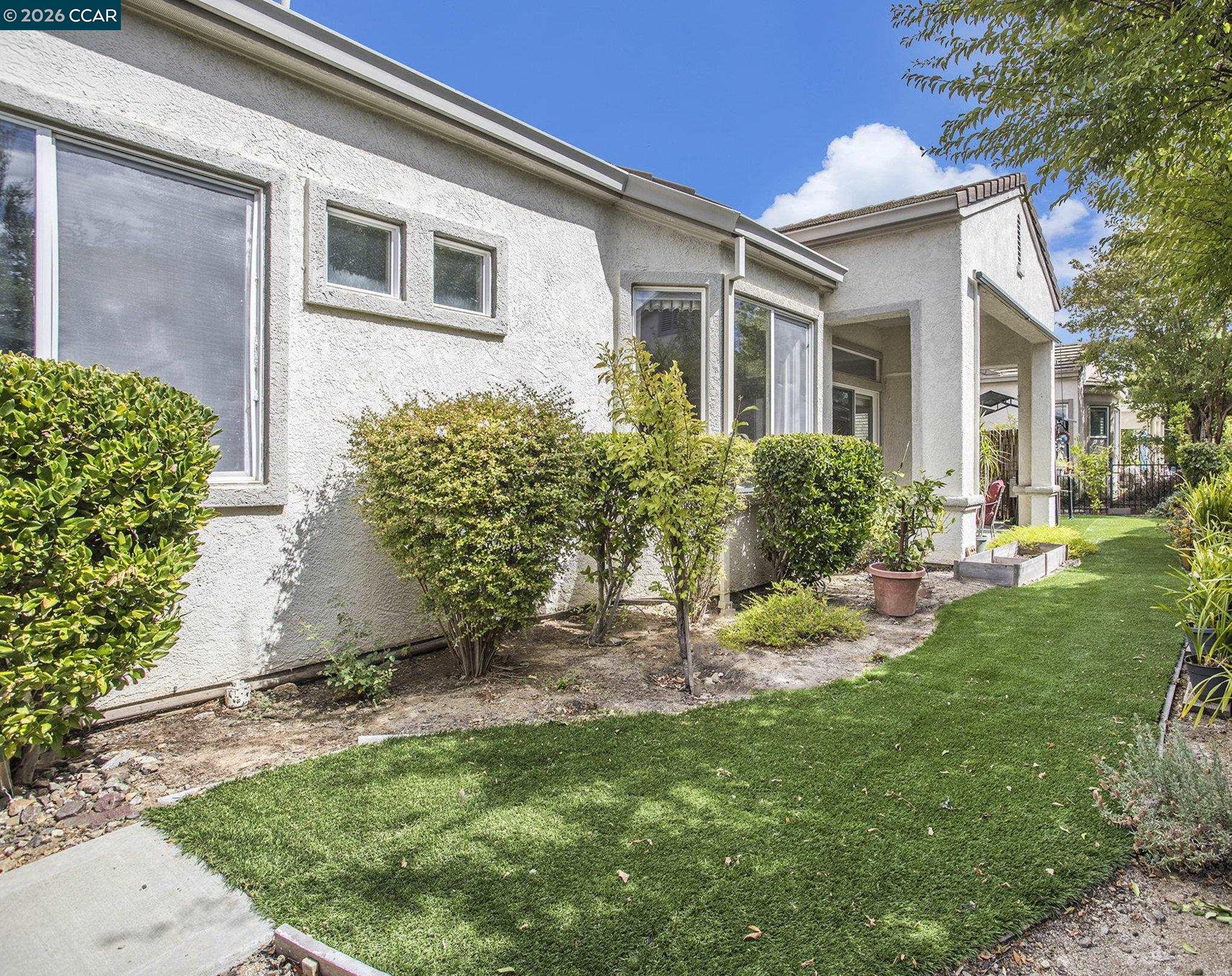 Detail Gallery Image 25 of 34 For 451 Tayberry Ln, Brentwood,  CA 94513 - 2 Beds | 2/1 Baths