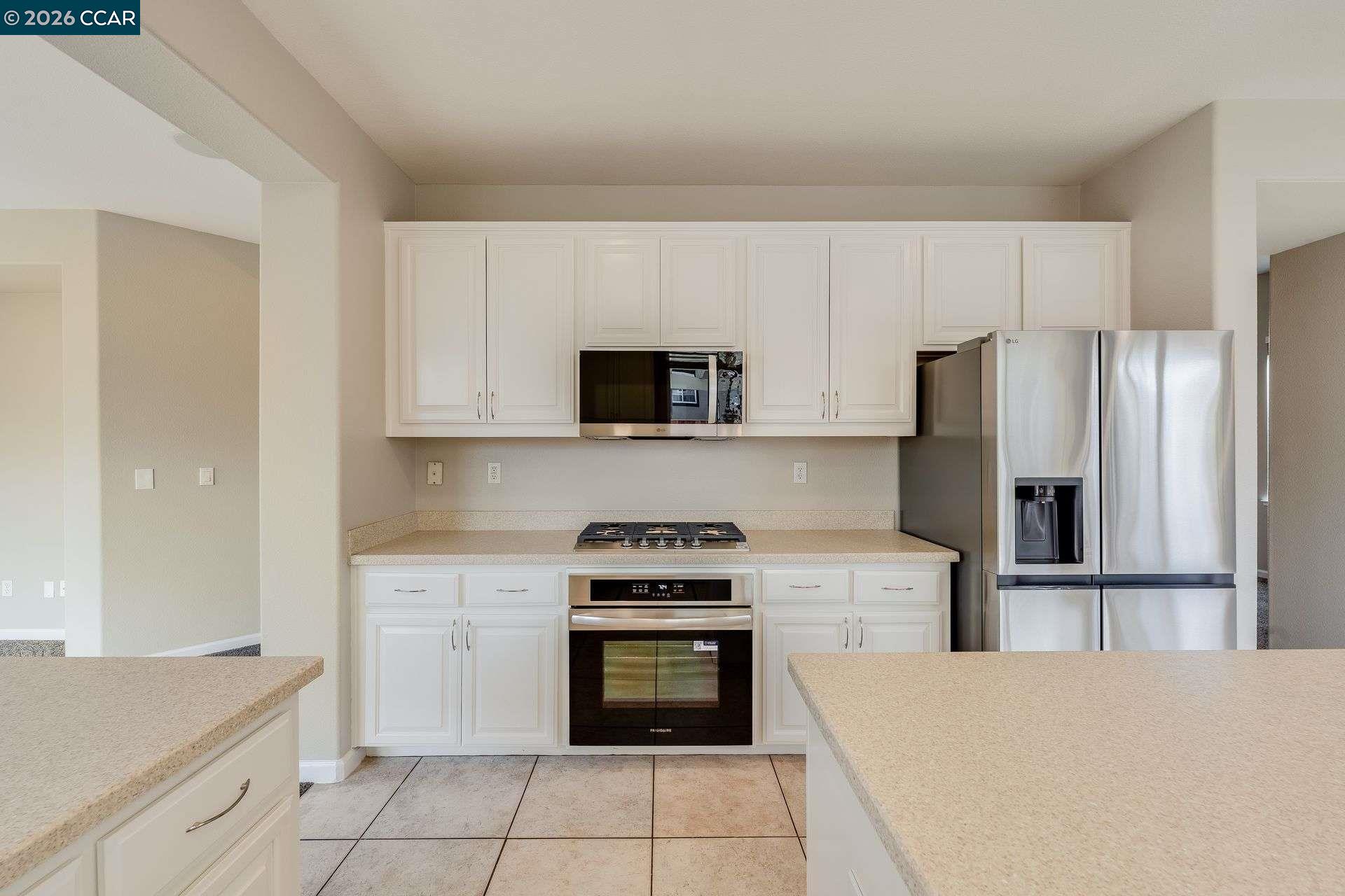 Detail Gallery Image 11 of 40 For 2500 Vallecito Way, Antioch,  CA 94531 - 5 Beds | 3 Baths