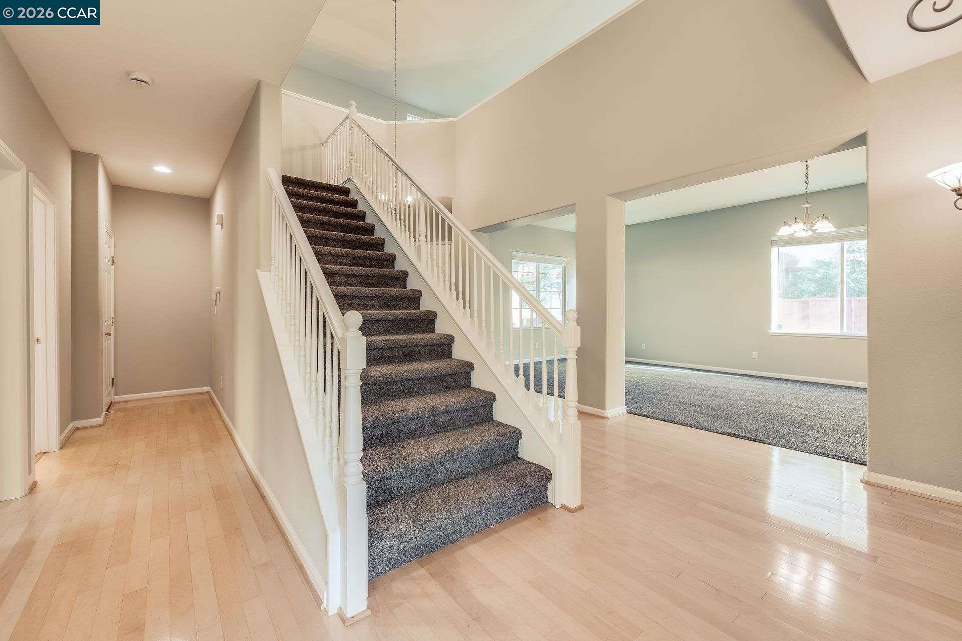 Detail Gallery Image 15 of 40 For 2500 Vallecito Way, Antioch,  CA 94531 - 5 Beds | 3 Baths