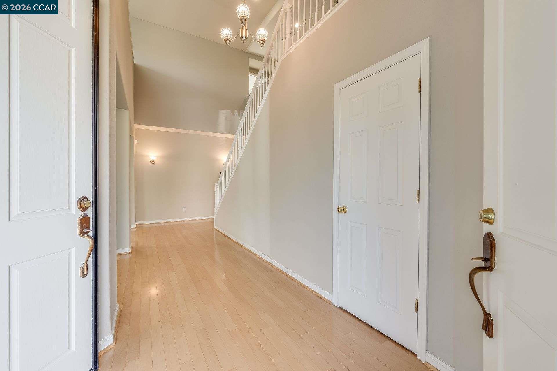 Detail Gallery Image 3 of 40 For 2500 Vallecito Way, Antioch,  CA 94531 - 5 Beds | 3 Baths