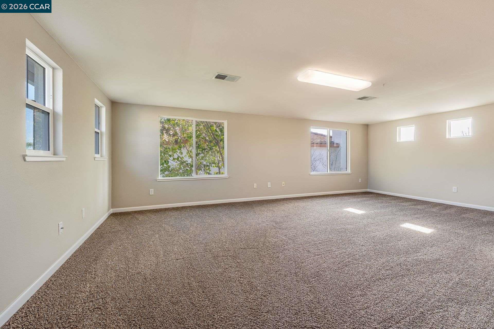 Detail Gallery Image 25 of 40 For 2500 Vallecito Way, Antioch,  CA 94531 - 5 Beds | 3 Baths