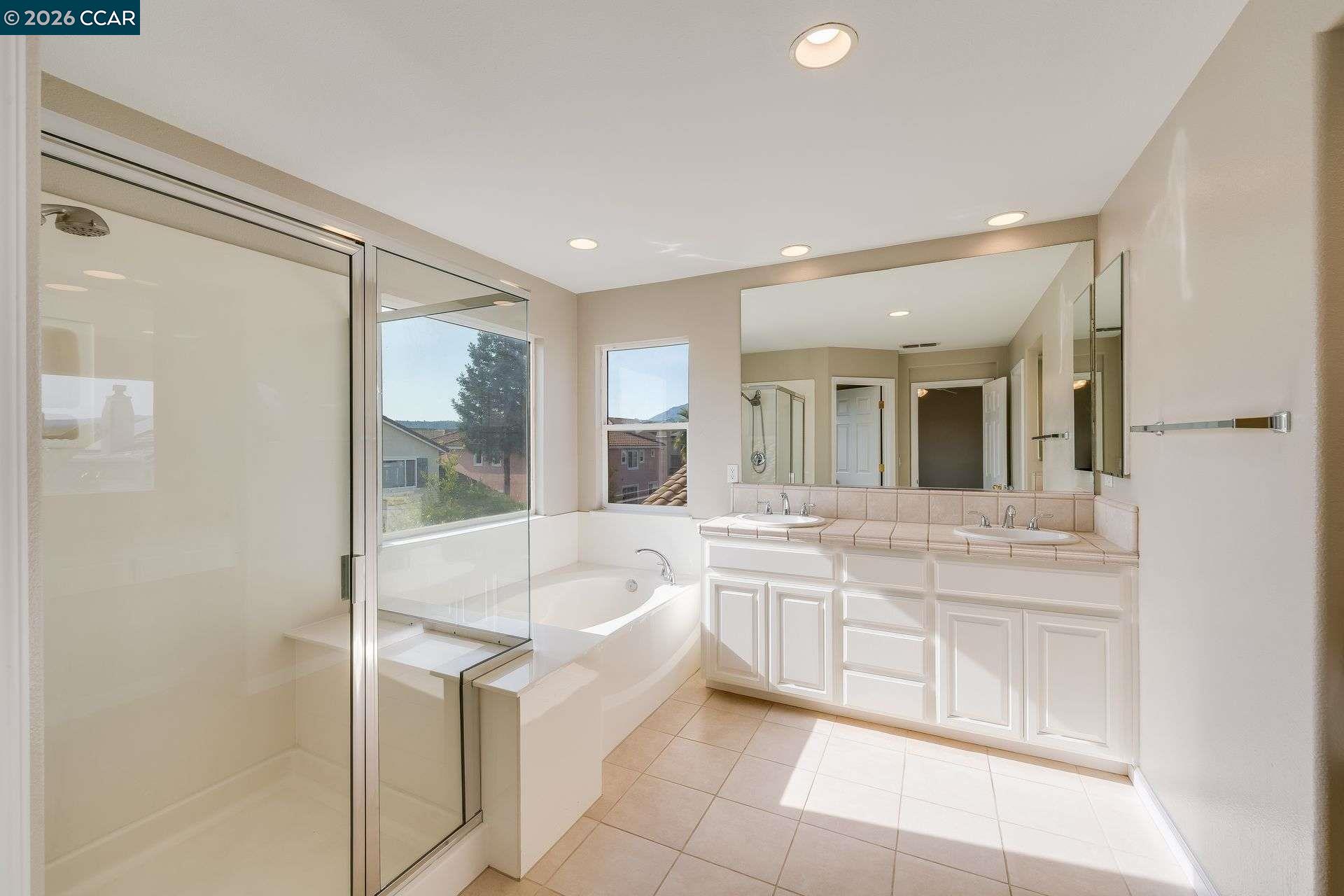 Detail Gallery Image 34 of 40 For 2500 Vallecito Way, Antioch,  CA 94531 - 5 Beds | 3 Baths