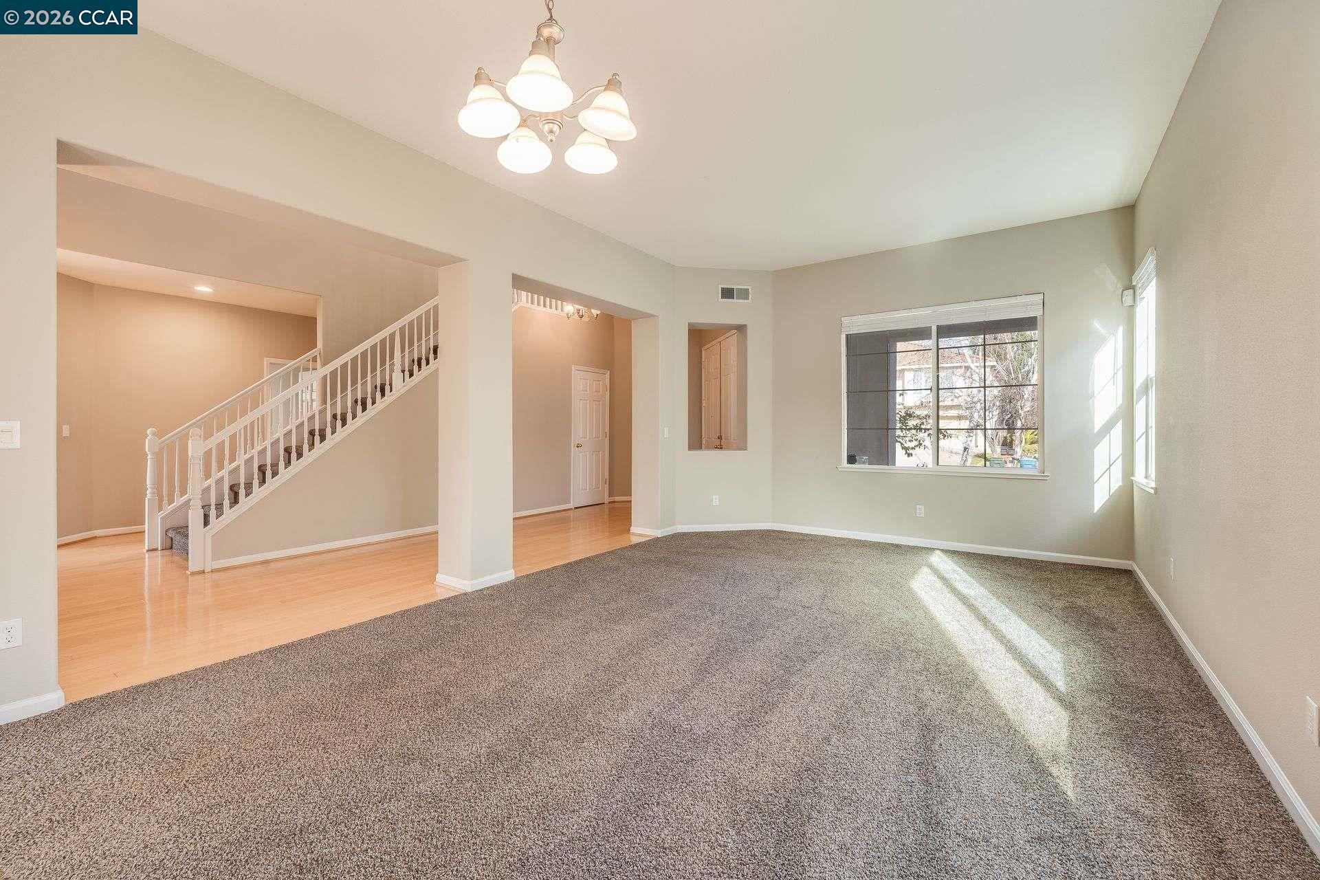 Detail Gallery Image 6 of 40 For 2500 Vallecito Way, Antioch,  CA 94531 - 5 Beds | 3 Baths