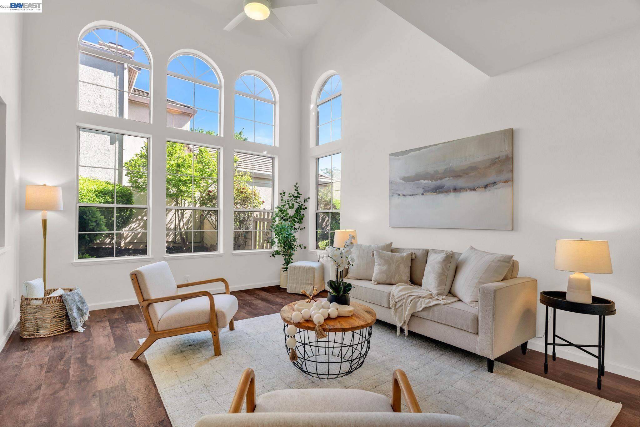 Detail Gallery Image 3 of 51 For 690 Glasgow Cir, Danville,  CA 94526 - 4 Beds | 2/1 Baths