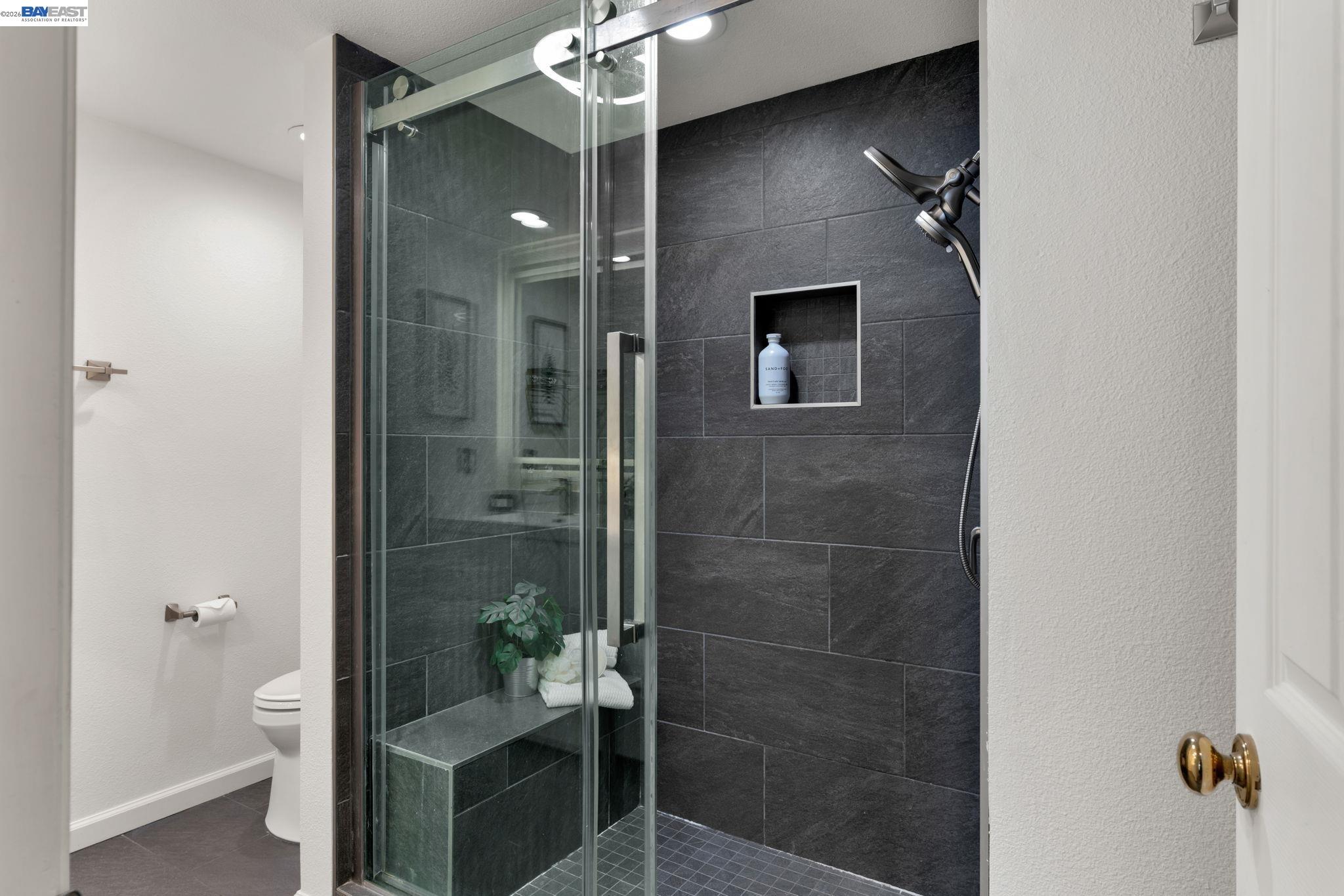 Detail Gallery Image 35 of 51 For 690 Glasgow Cir, Danville,  CA 94526 - 4 Beds | 2/1 Baths