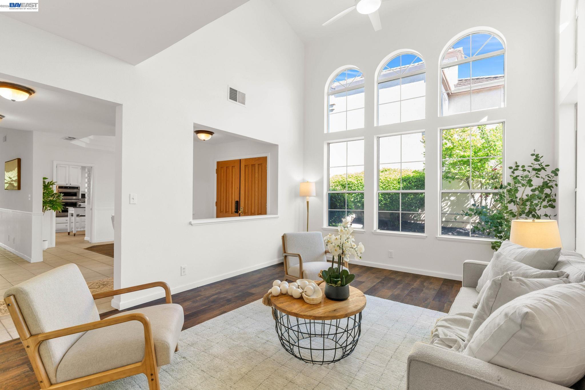 Detail Gallery Image 5 of 51 For 690 Glasgow Cir, Danville,  CA 94526 - 4 Beds | 2/1 Baths