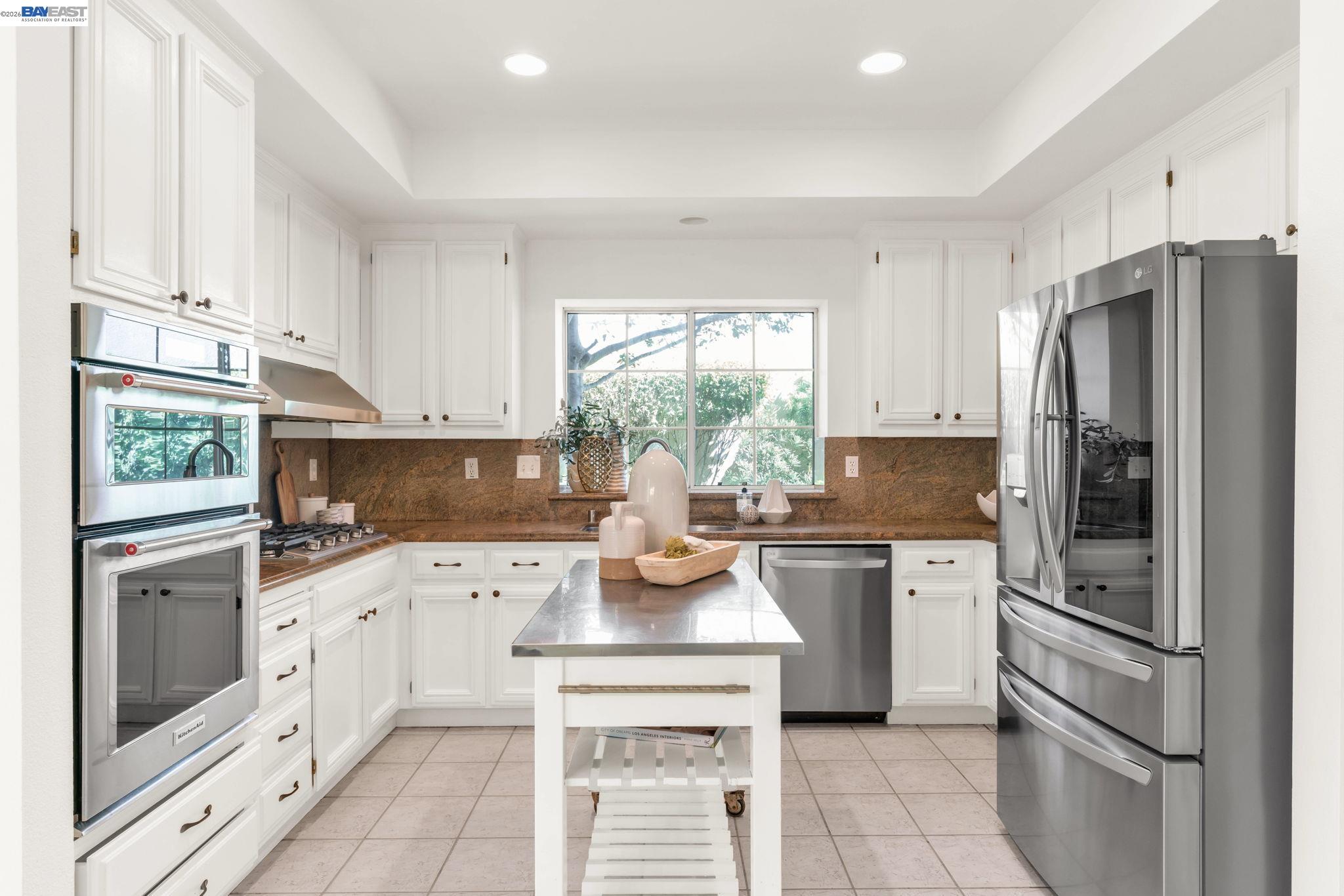 Detail Gallery Image 9 of 51 For 690 Glasgow Cir, Danville,  CA 94526 - 4 Beds | 2/1 Baths