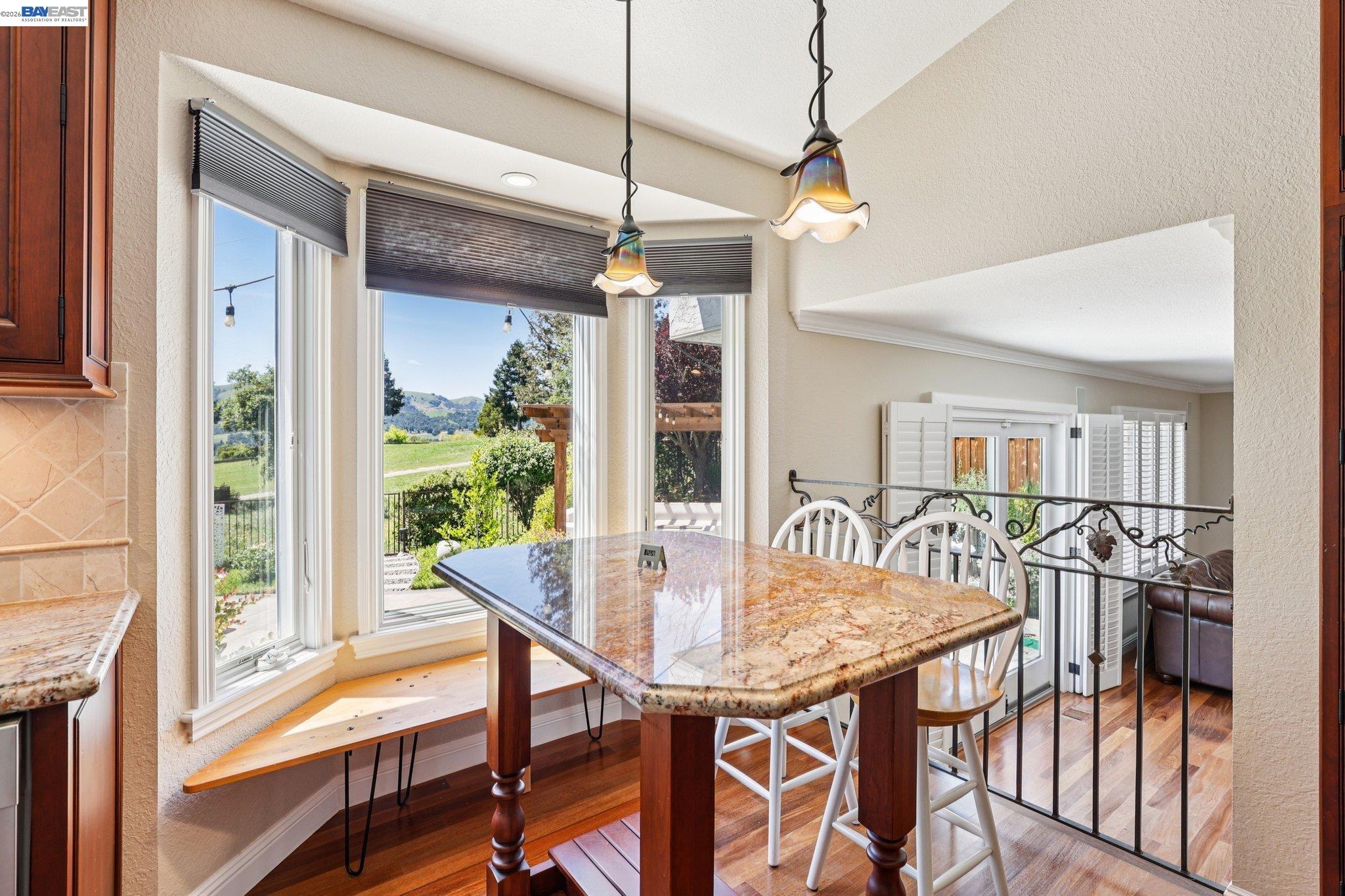 Detail Gallery Image 16 of 68 For 1095 Canyon Hills Rd, San Ramon,  CA 94582 - 4 Beds | 3 Baths