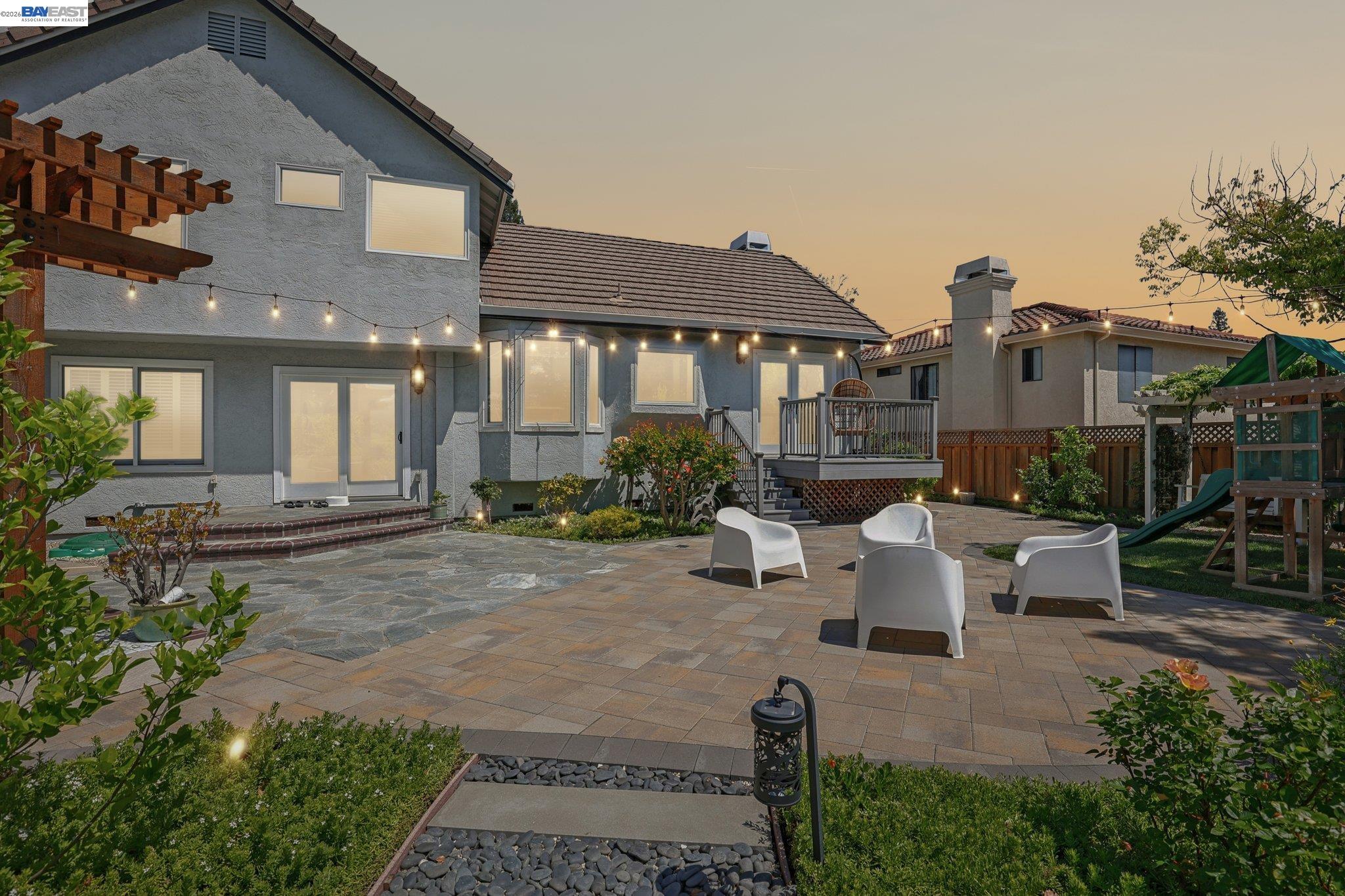 Detail Gallery Image 39 of 68 For 1095 Canyon Hills Rd, San Ramon,  CA 94582 - 4 Beds | 3 Baths