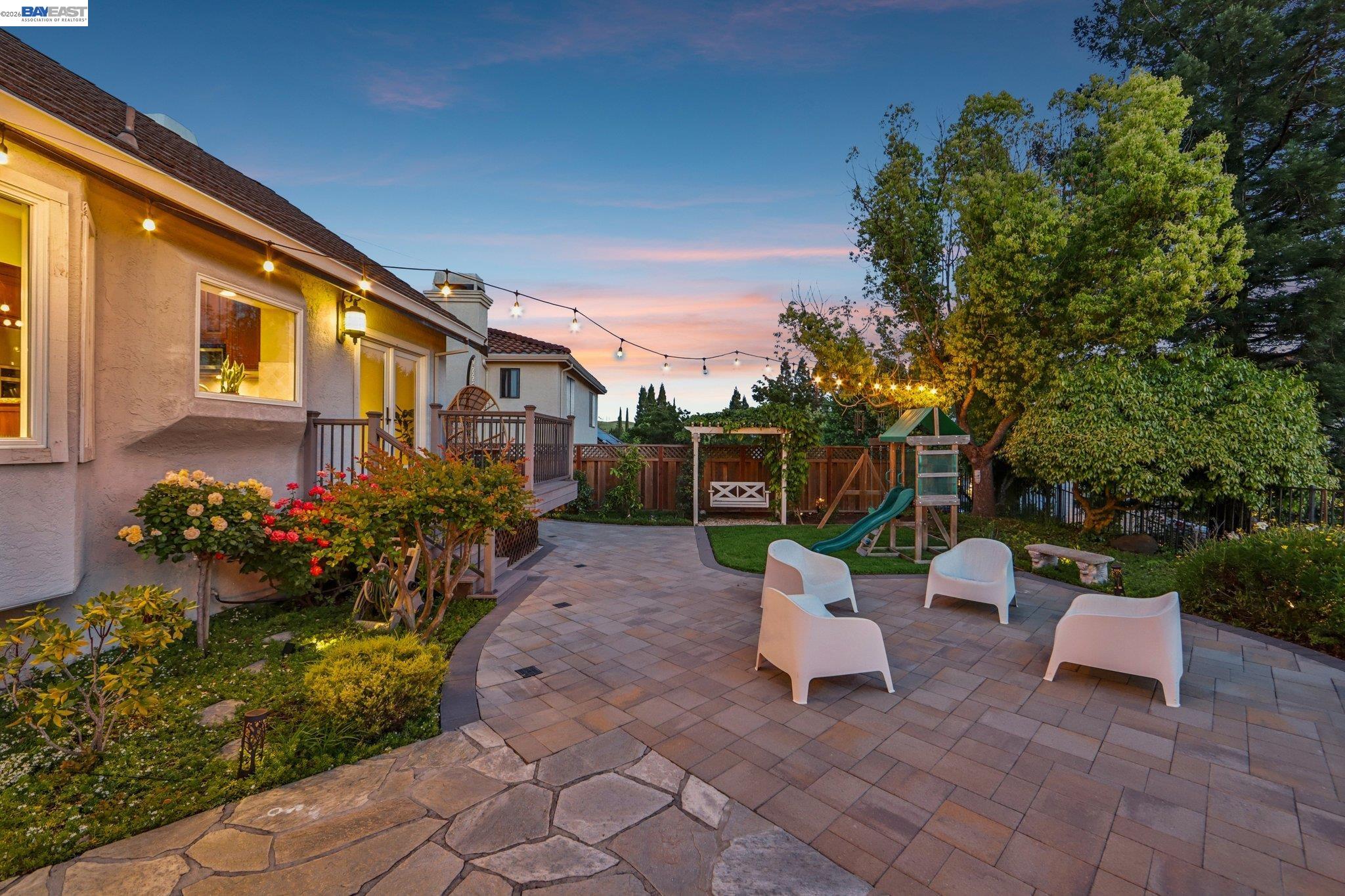 Detail Gallery Image 45 of 68 For 1095 Canyon Hills Rd, San Ramon,  CA 94582 - 4 Beds | 3 Baths