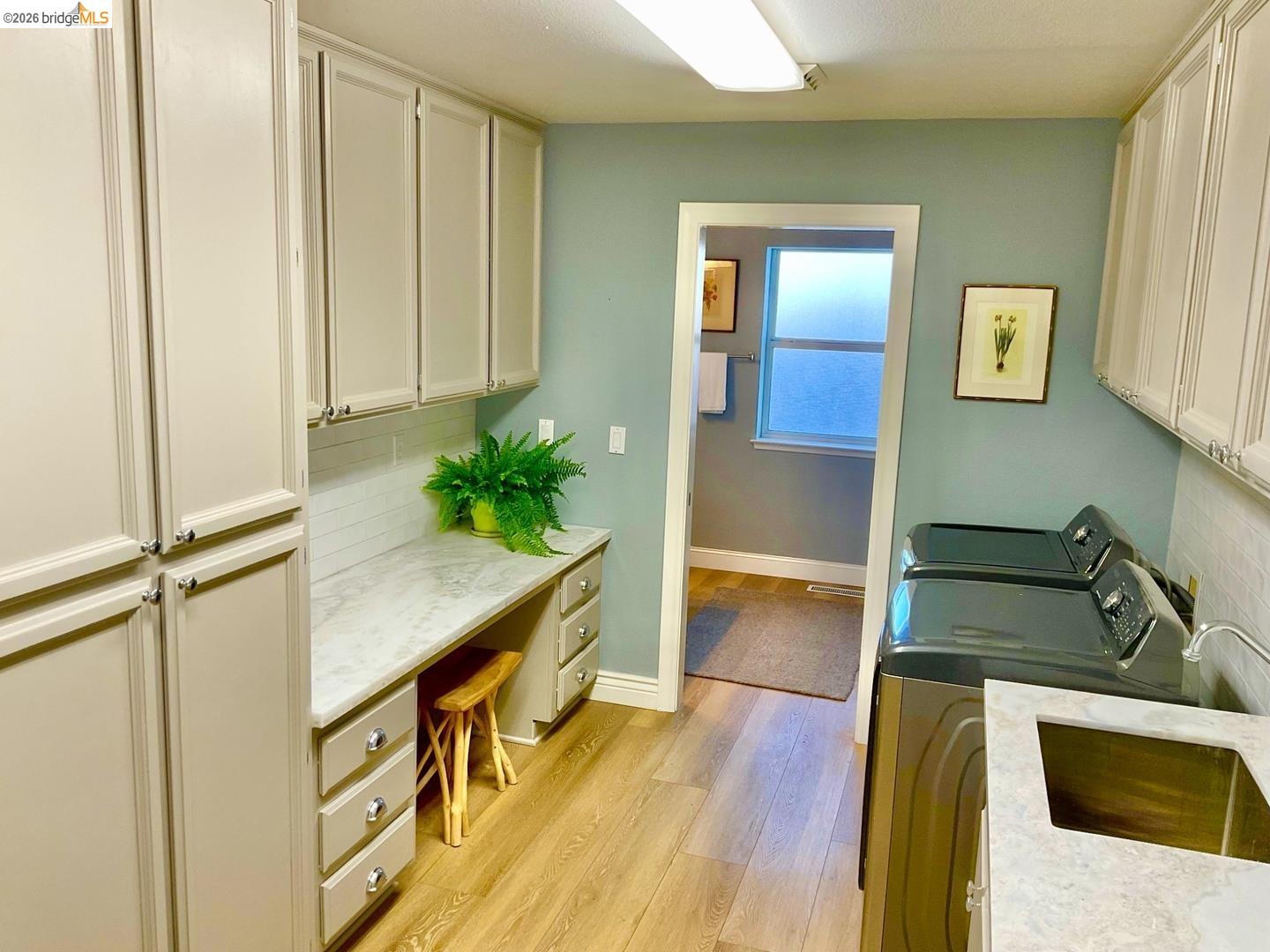 Detail Gallery Image 13 of 37 For 4127 Kilt Cir, El Dorado Hills,  CA 95762 - 5 Beds | 4/1 Baths