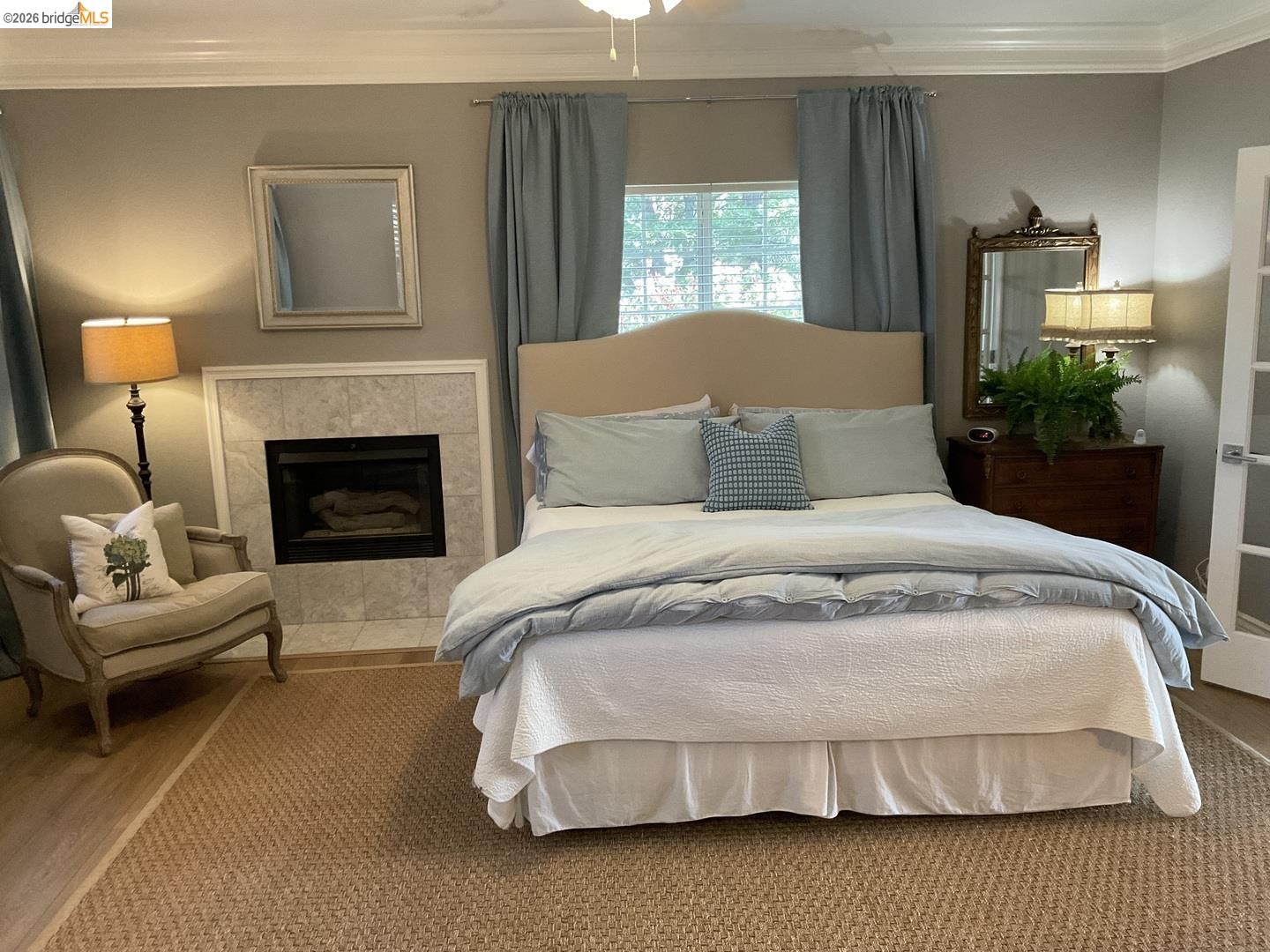 Detail Gallery Image 16 of 37 For 4127 Kilt Cir, El Dorado Hills,  CA 95762 - 5 Beds | 4/1 Baths