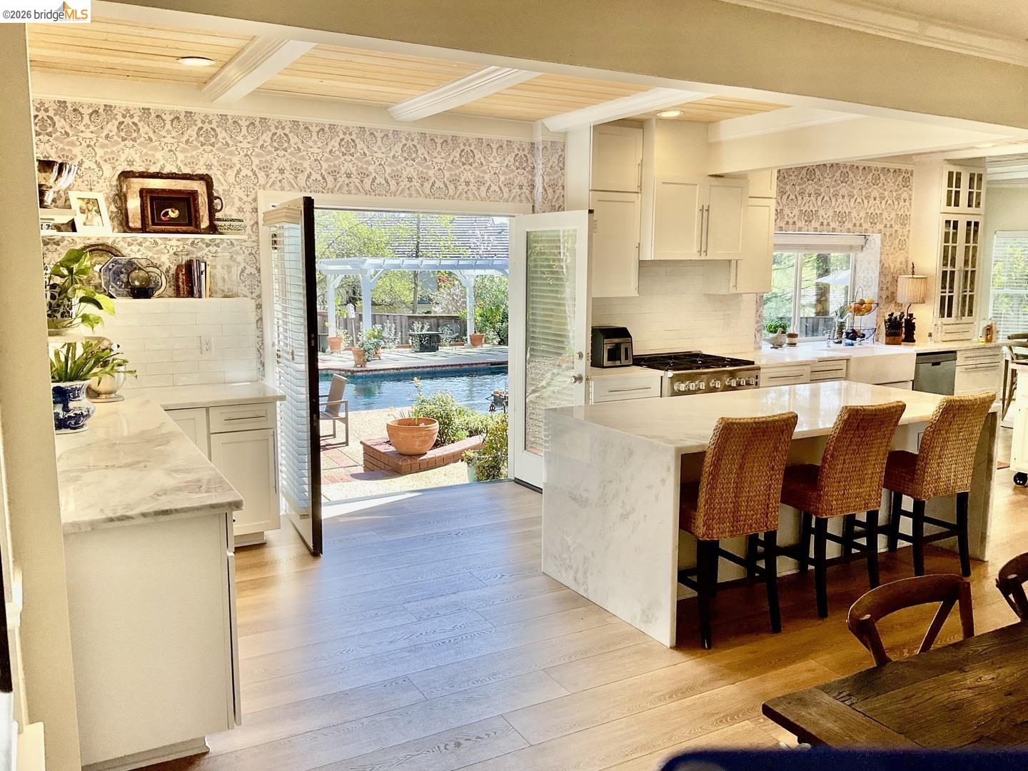 Detail Gallery Image 4 of 37 For 4127 Kilt Cir, El Dorado Hills,  CA 95762 - 5 Beds | 4/1 Baths