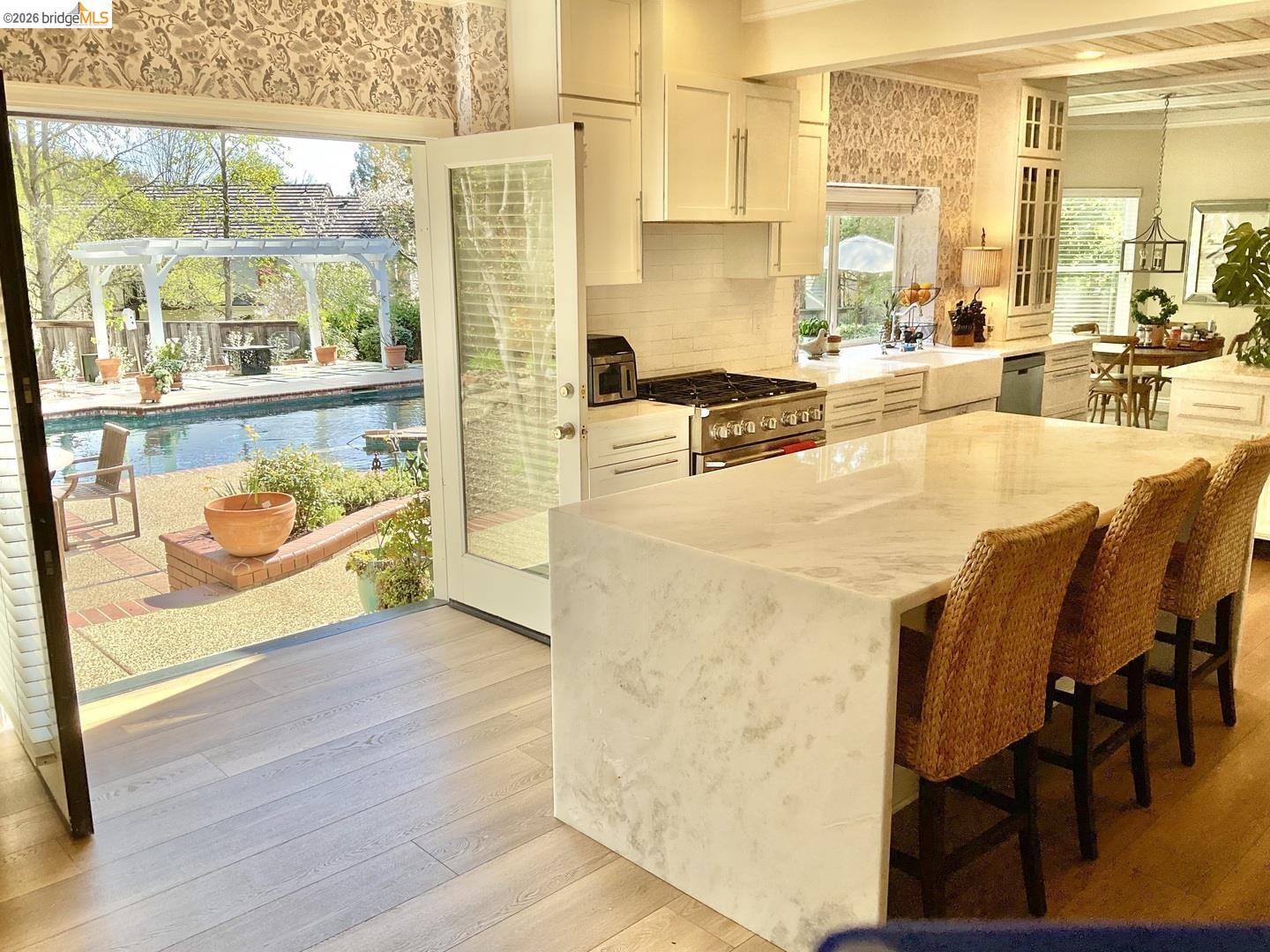 Detail Gallery Image 6 of 37 For 4127 Kilt Cir, El Dorado Hills,  CA 95762 - 5 Beds | 4/1 Baths