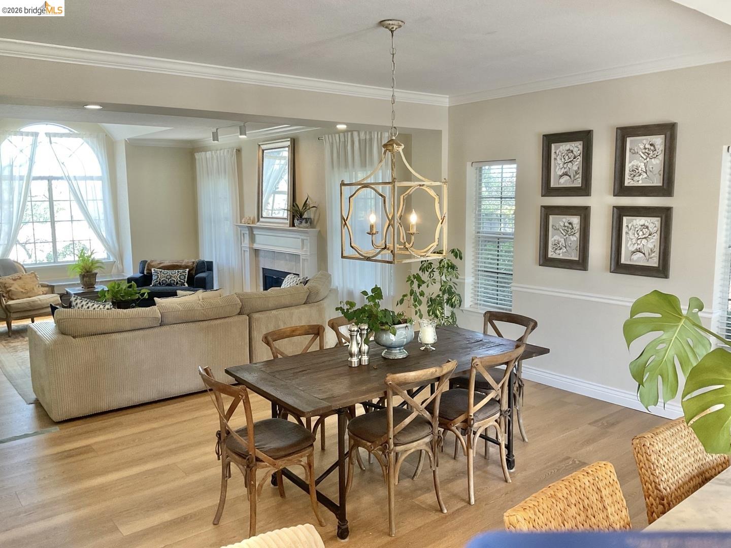 Detail Gallery Image 8 of 37 For 4127 Kilt Cir, El Dorado Hills,  CA 95762 - 5 Beds | 4/1 Baths