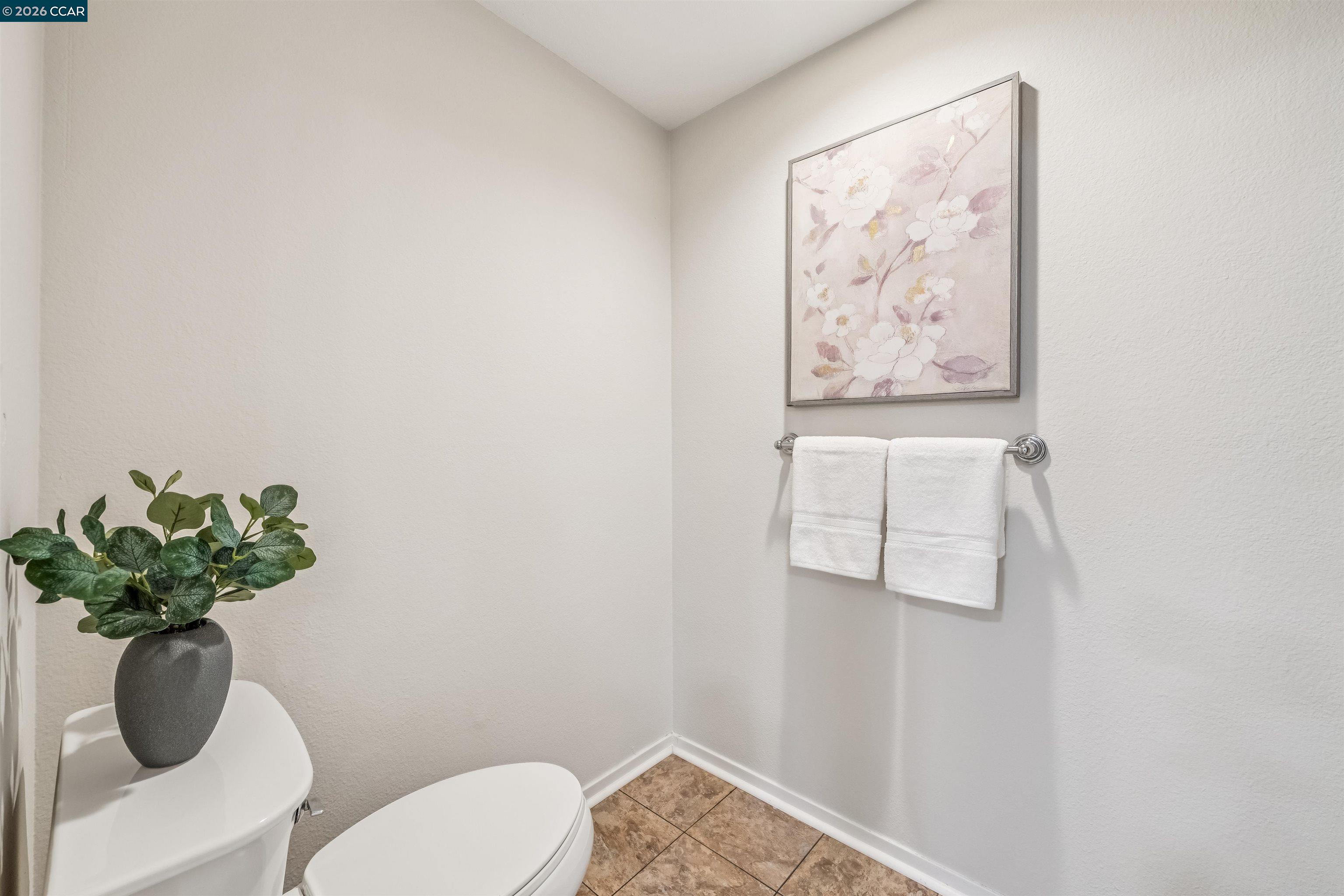 Photo #41: 41129906 Listing: Photo #41