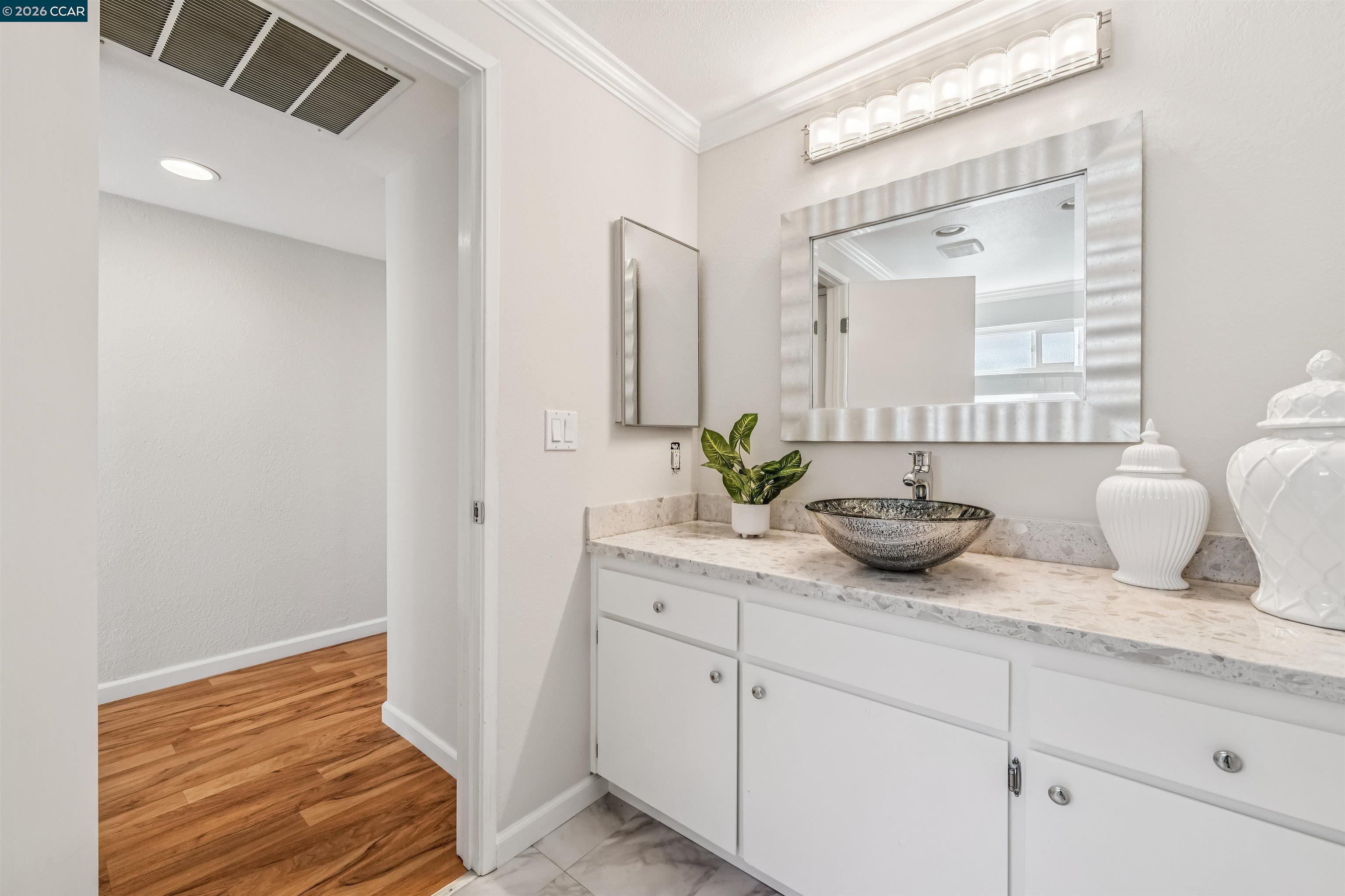 Photo #42: 41129906 Listing: Photo #42