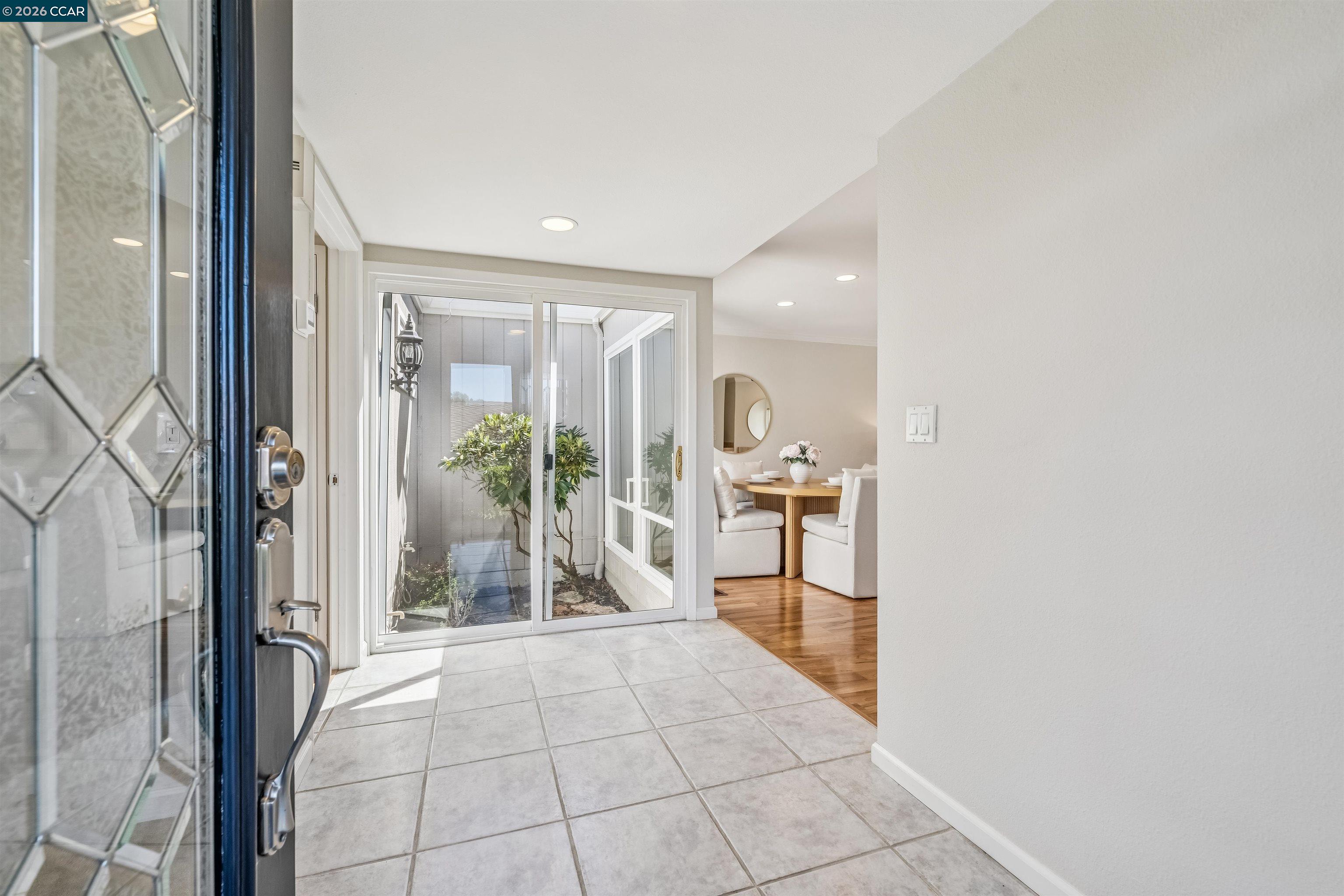 Photo #6: 41129906 Listing: Photo #6