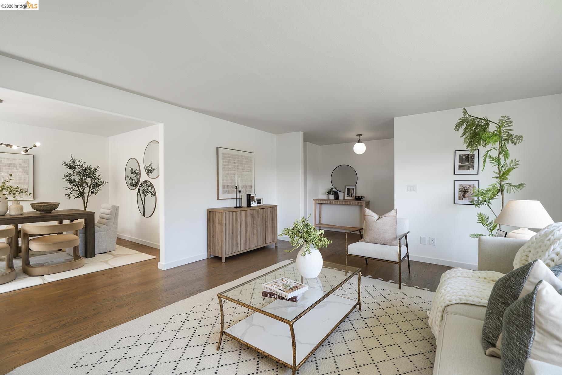 Detail Gallery Image 10 of 43 For 6109 Fairlane Dr, Oakland,  CA 94611 - 3 Beds | 2 Baths